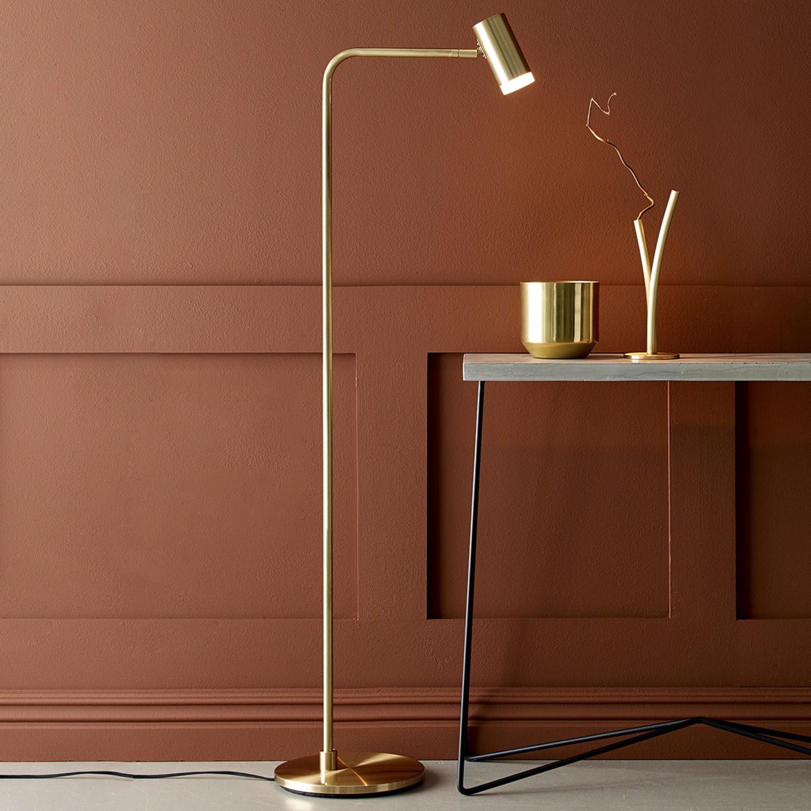 BELID Cato Q LED floor lamp with dimmer, brass, for Living / Dining Room, metal, GU10, 10 W, energy efficiency: A+, H: 123.6 cm