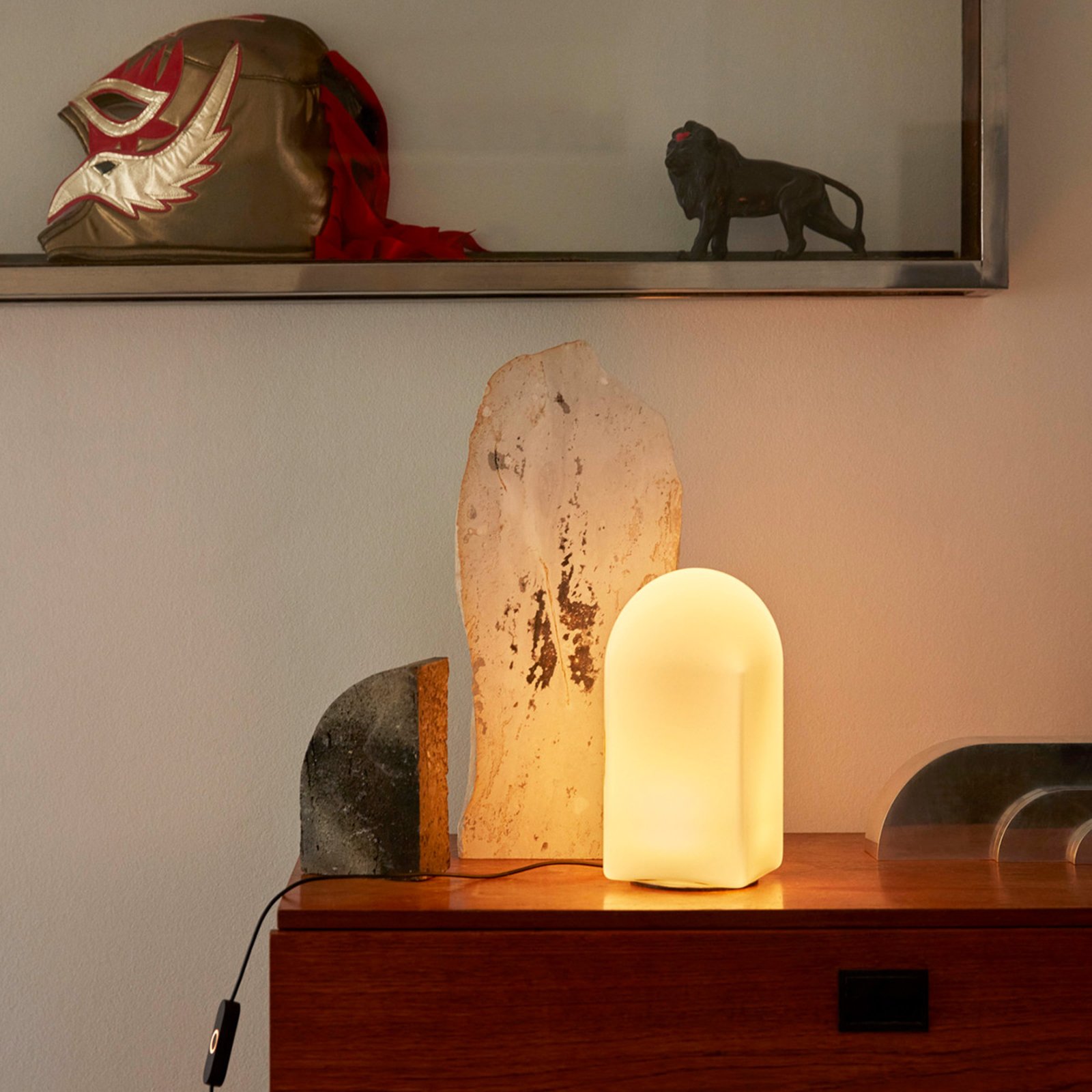 Parade 240 Lampe de Table Shell White - HAY