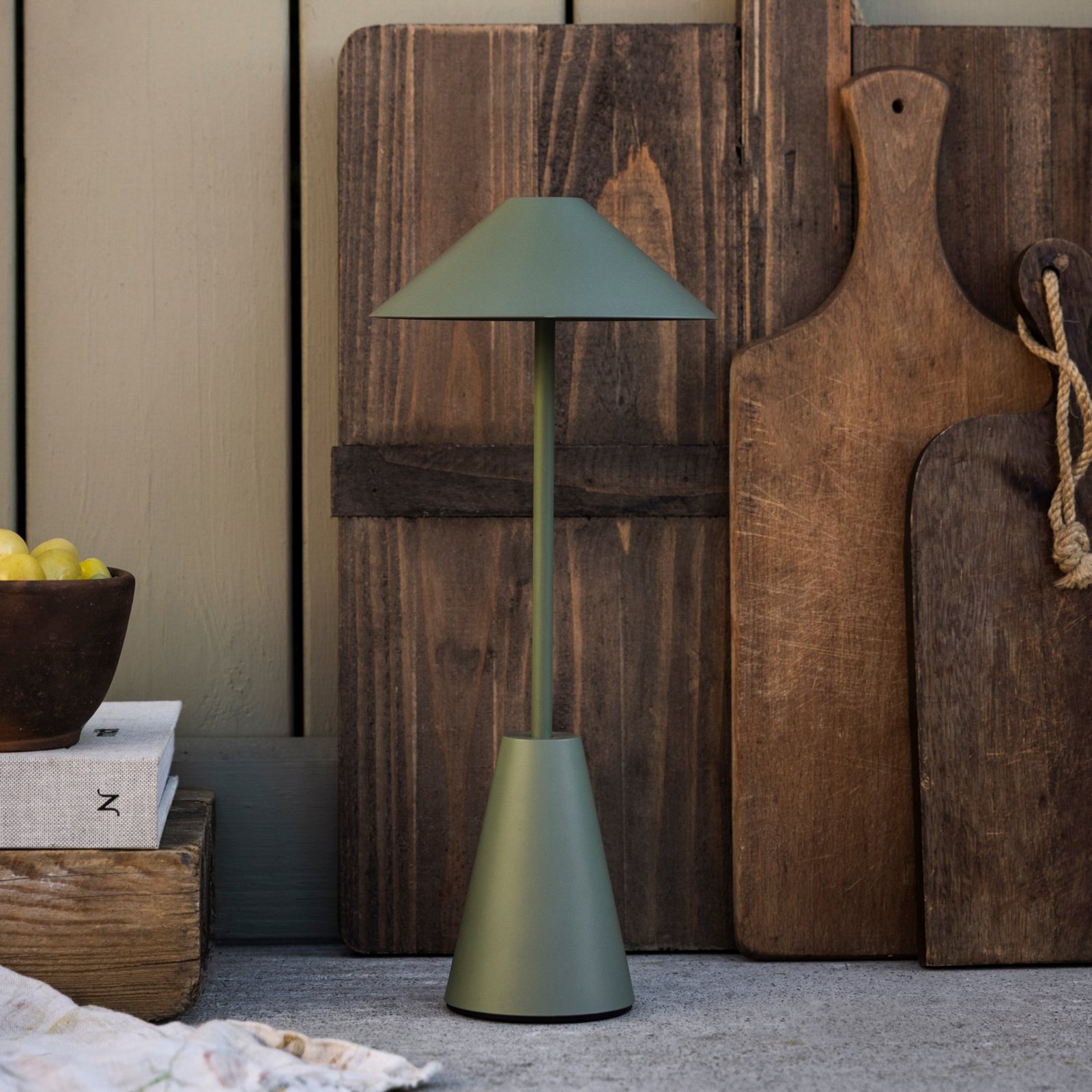 Cannes PORTABLE outdoor table lamp, green IP54 - Globen Lighting