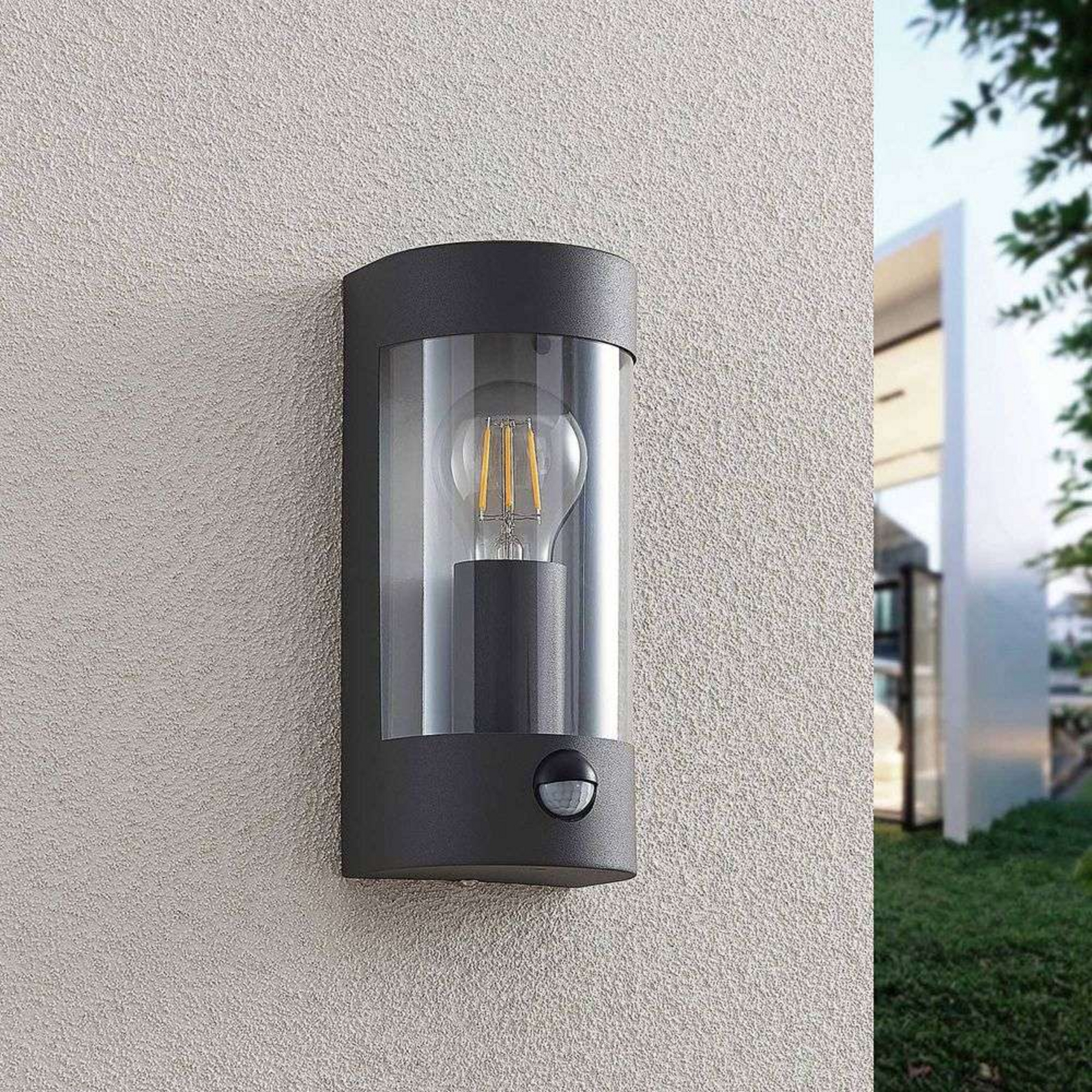 Junias Utomhus Vägglampa w/Sensor Dark grey - Lindby