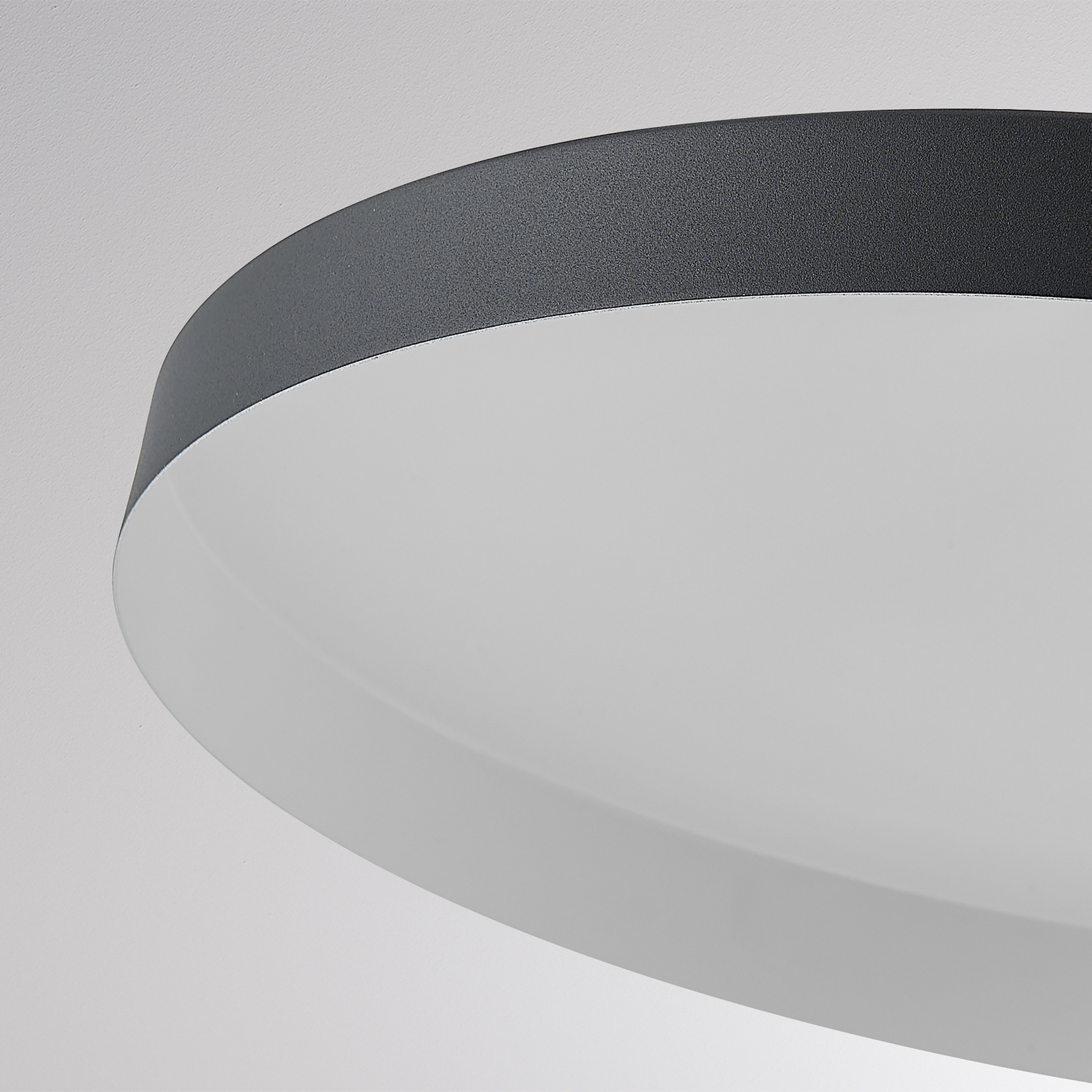 Suspension sur rail à LED LORA III, noir, Ø 36 cm, 40°, CCT, triphasé