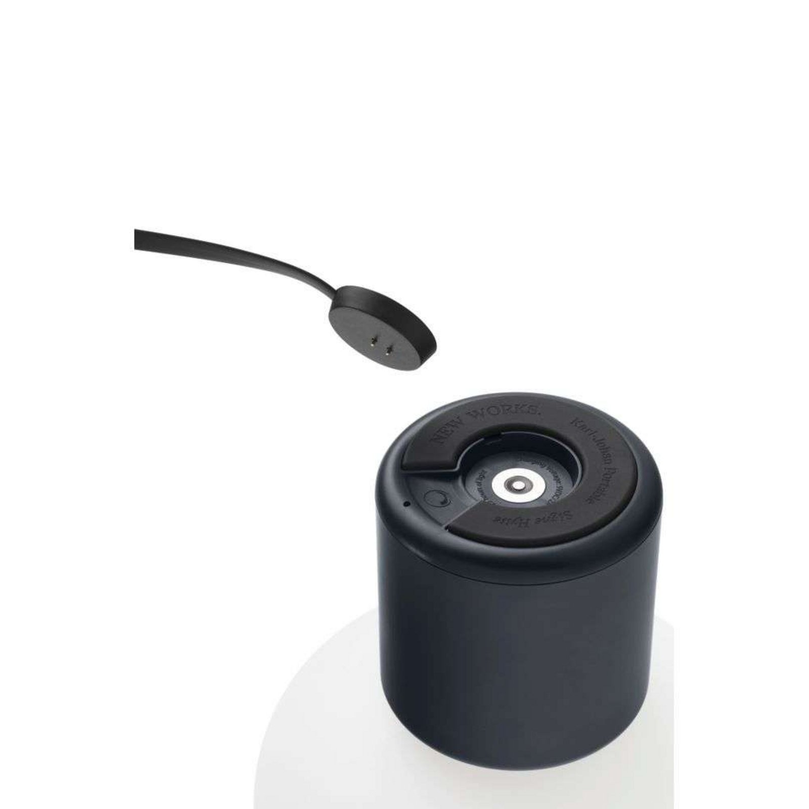 Karl-Johan Portable Lampă de Masă IP65 Cold Black - New Works