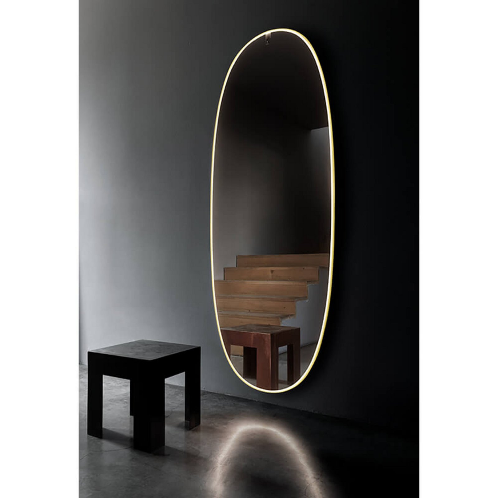 La Plus Belle Mirror with illumination - Flos