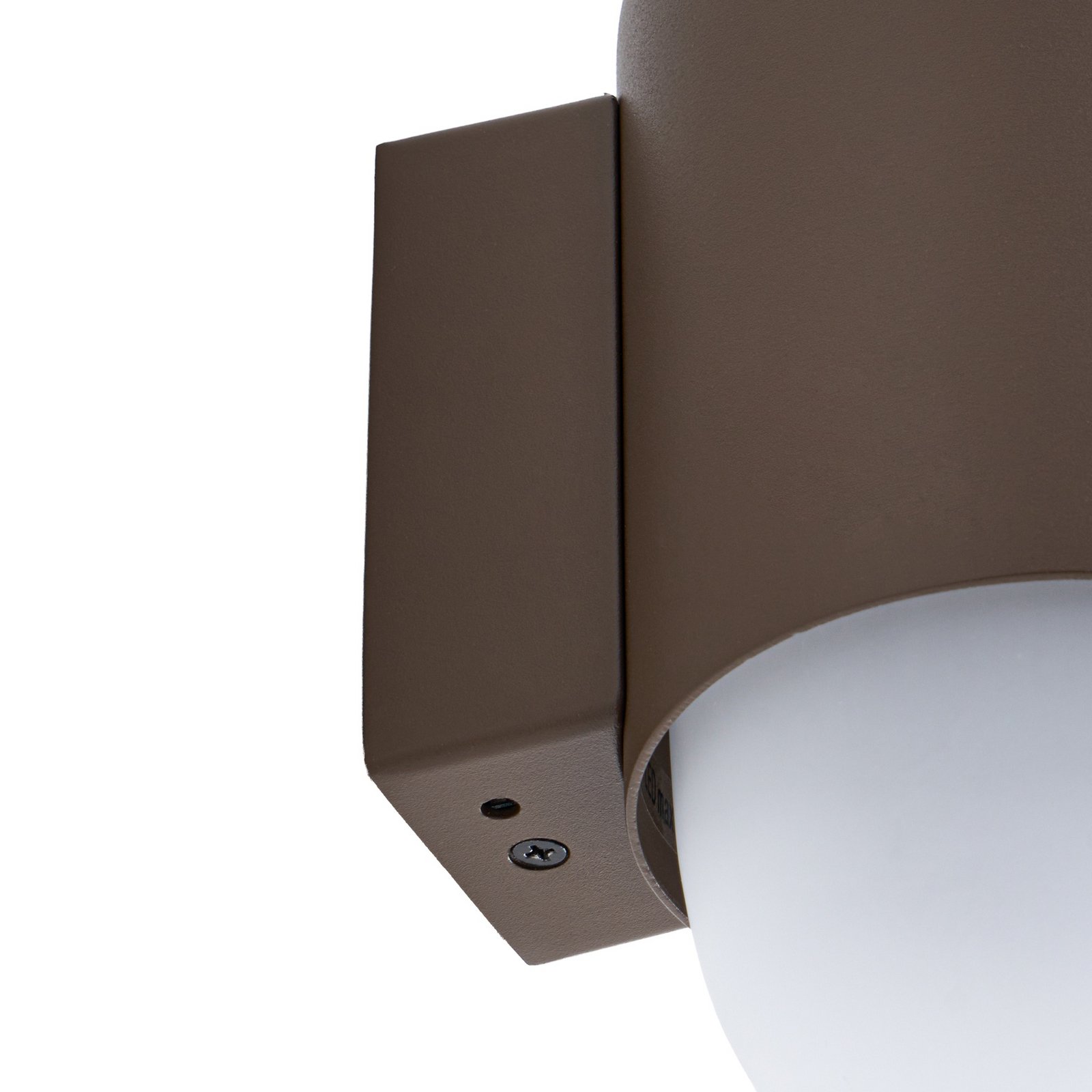 Lindby Außenwandleuchte Pilva, braun, Metall, IP44, E27