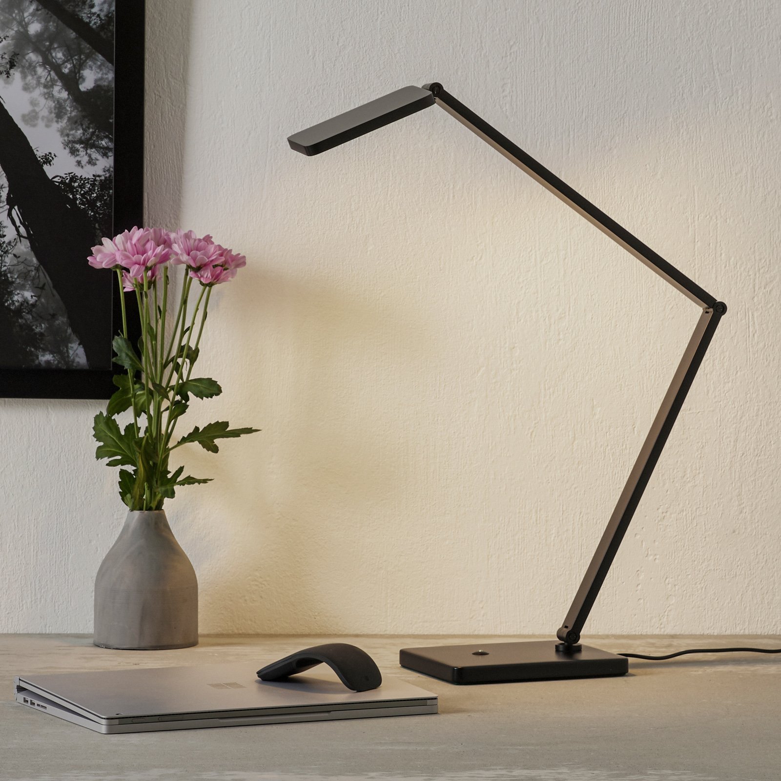 Nastaviteľná LED lampa na písací stôl Linus čierna