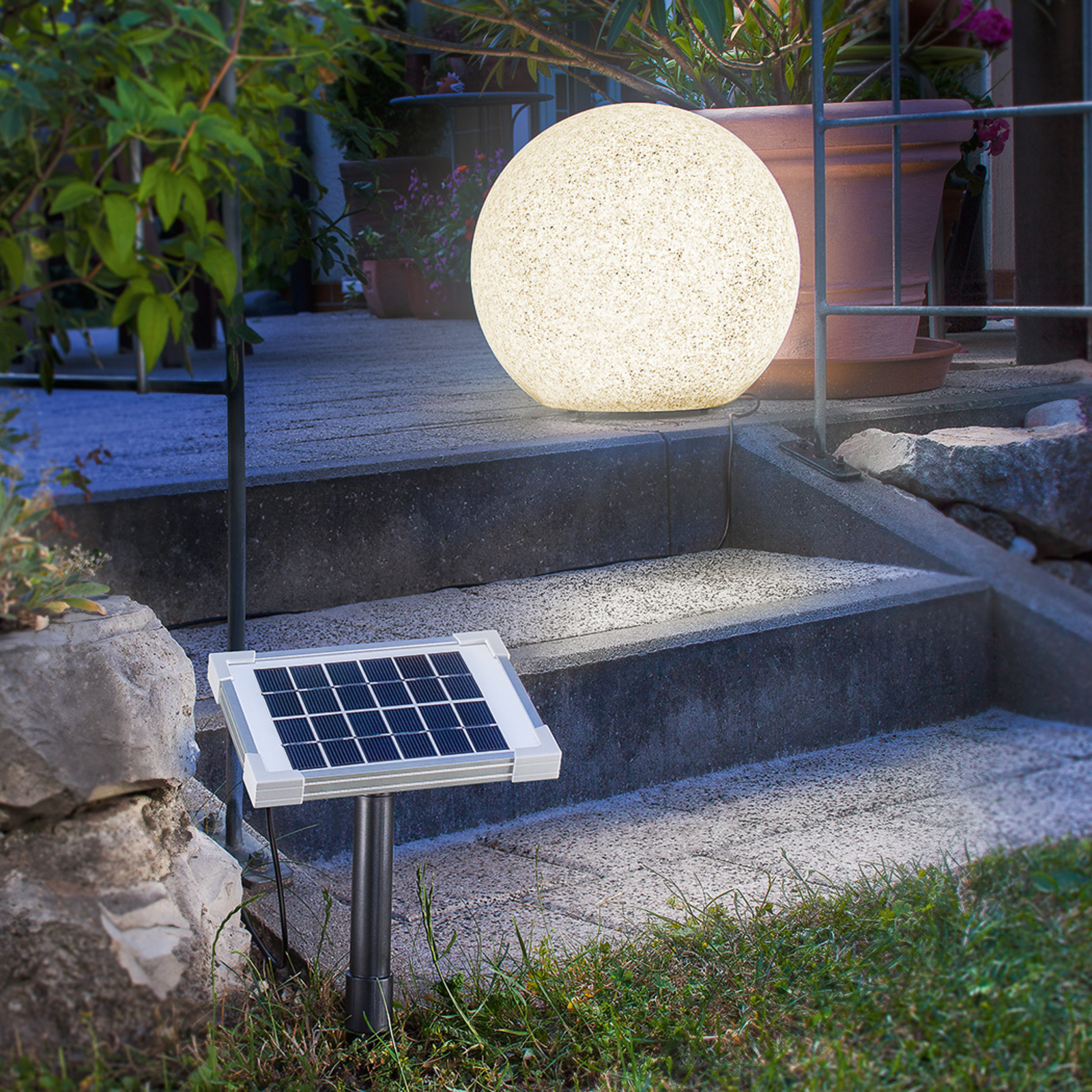 Esotec Mega Stone 40 - modern spherical LED solar lamp, plastic, energy efficiency: A+