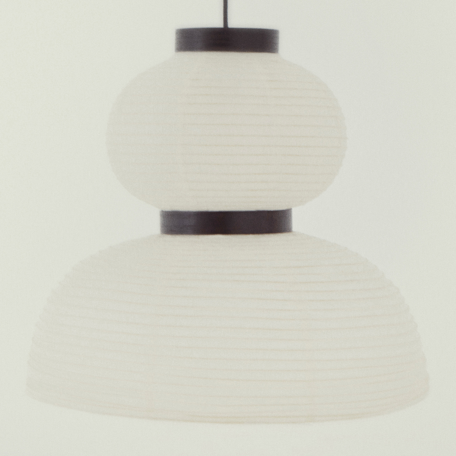 Formakami JH4 Suspension - &Tradition