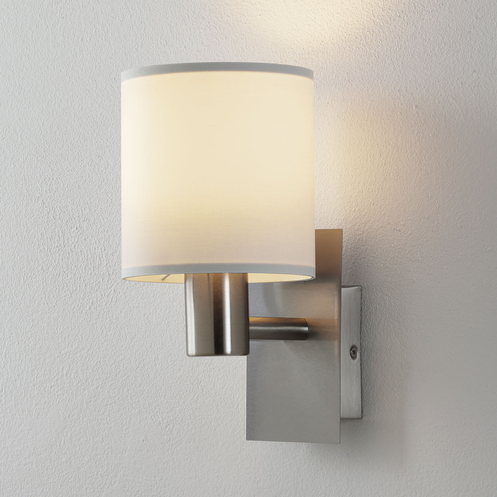 Patrik Wandleuchte rund weiß