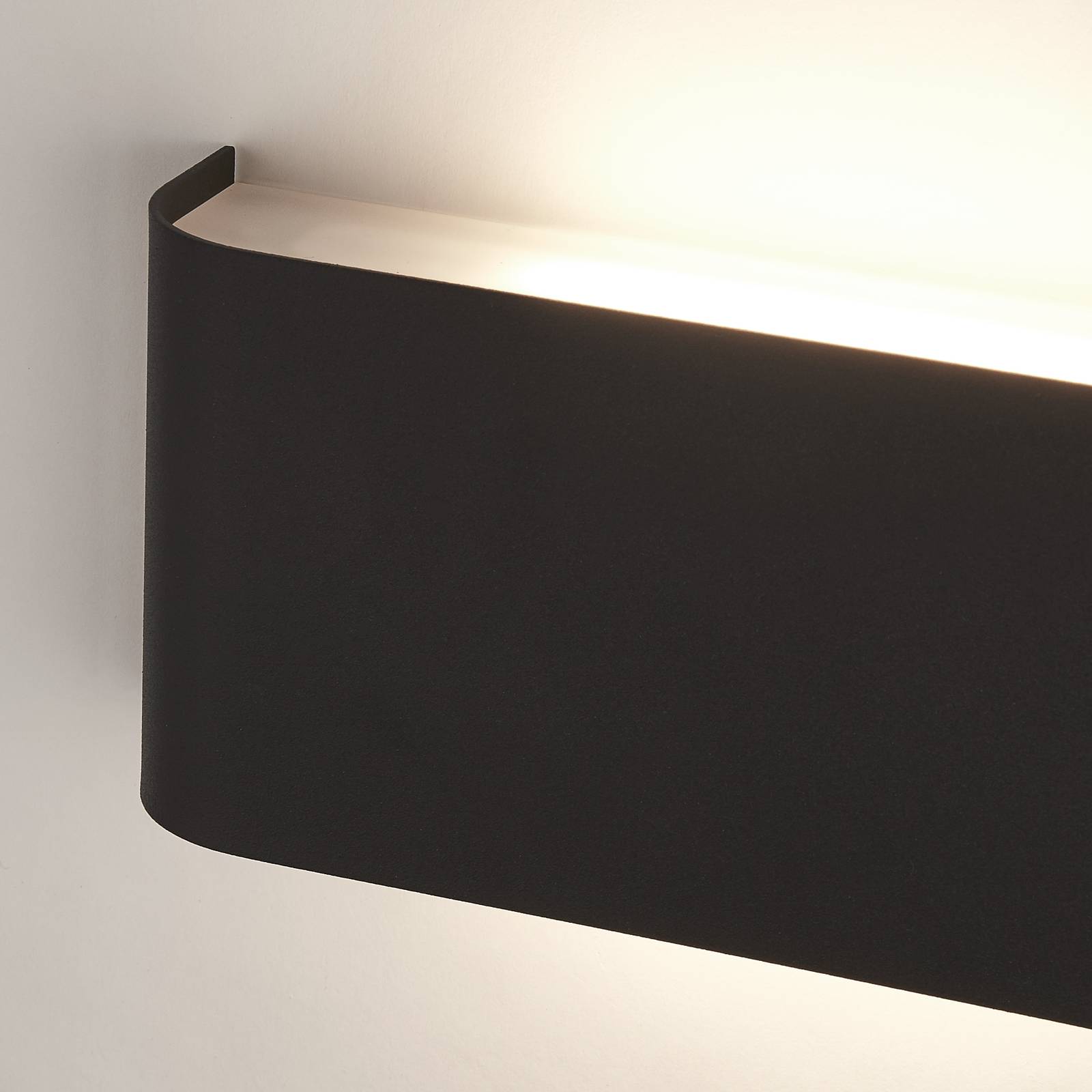 Match Box LED-vegglampe svart metall opp/ned 18 cm