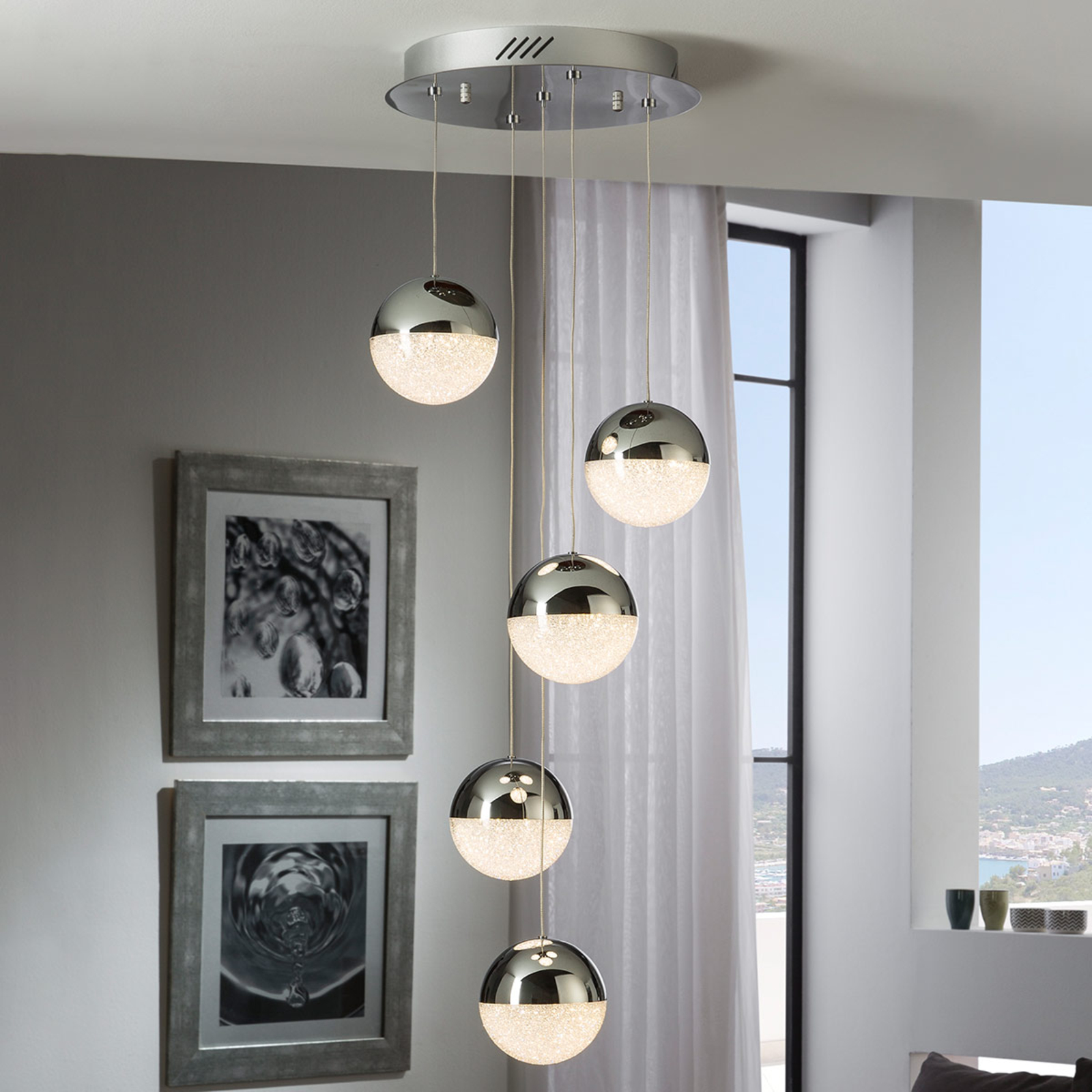 Lámpara colgante LED Sphere, 5 luces cromo