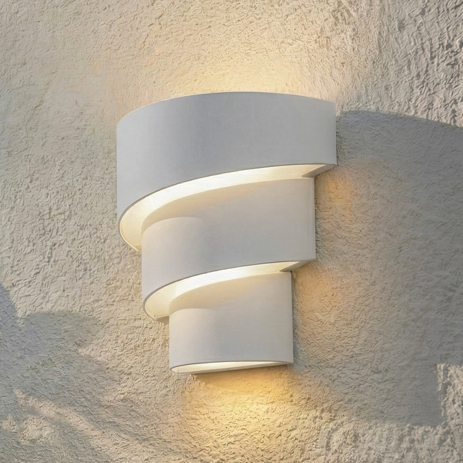 Applique murale d'extérieur LED Lindby Valir, blanche, trois abat-jours, IP54