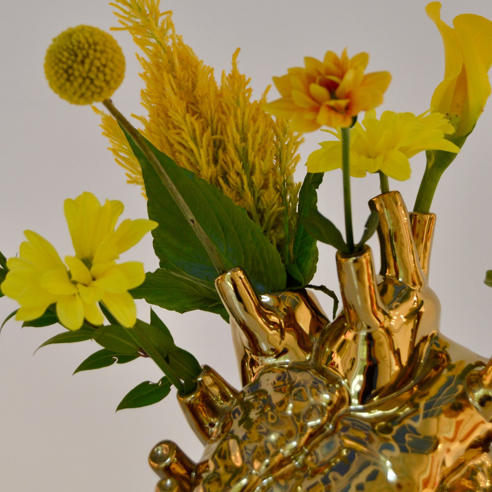 Love In Bloom Porcelain Heart Vase Gold - Seletti