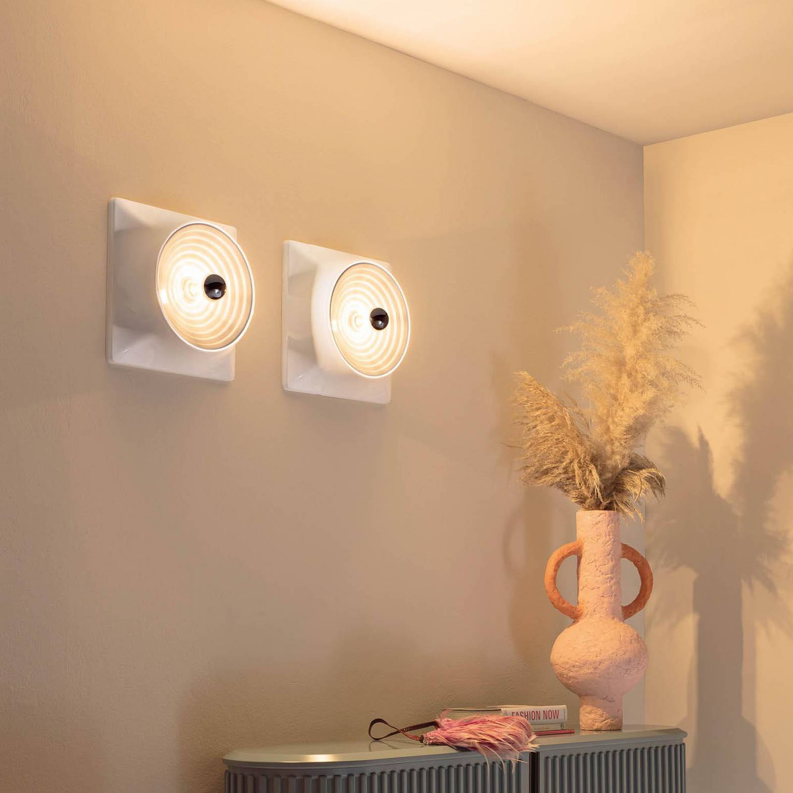 Lampa sufitowa Stilnovo Goletta, czerwony błyszczący/kolor aluminium