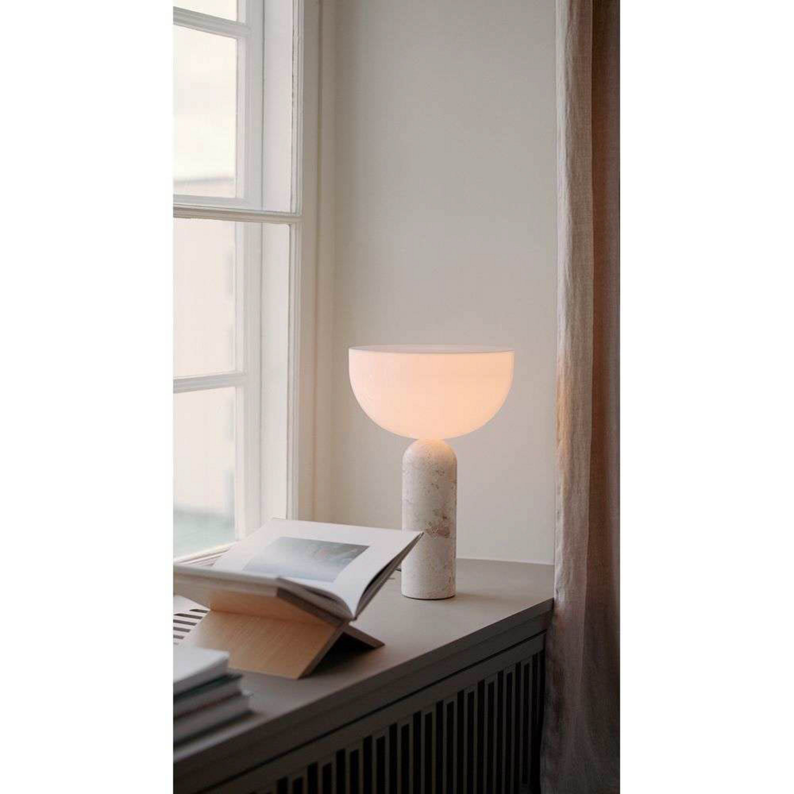 NEW WORKS bordslampa Kizu Large, beige, marmor, E27
