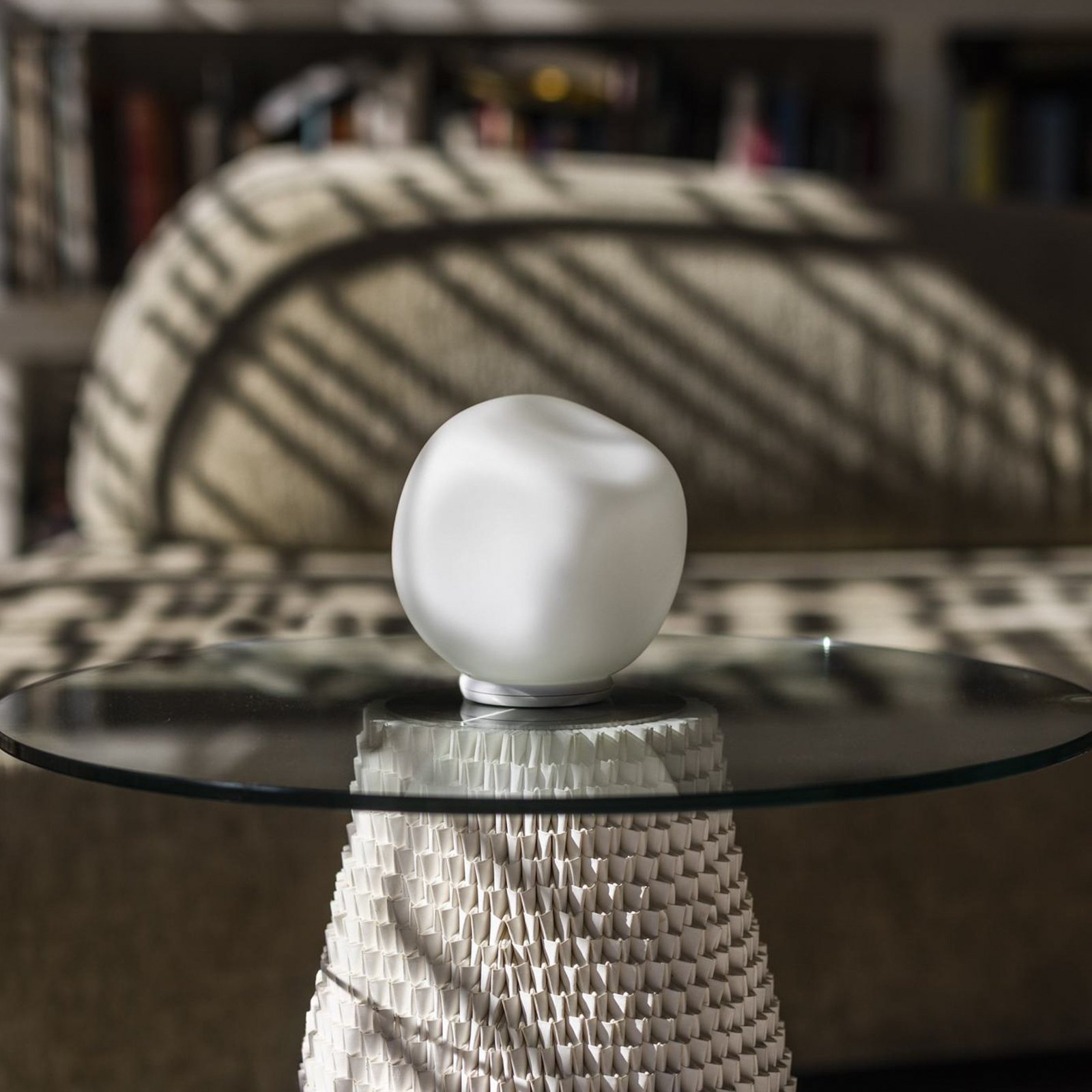 Hoba Piccola Tischlampe, Ø 13 cm, ein/aus, Glas - Foscarini