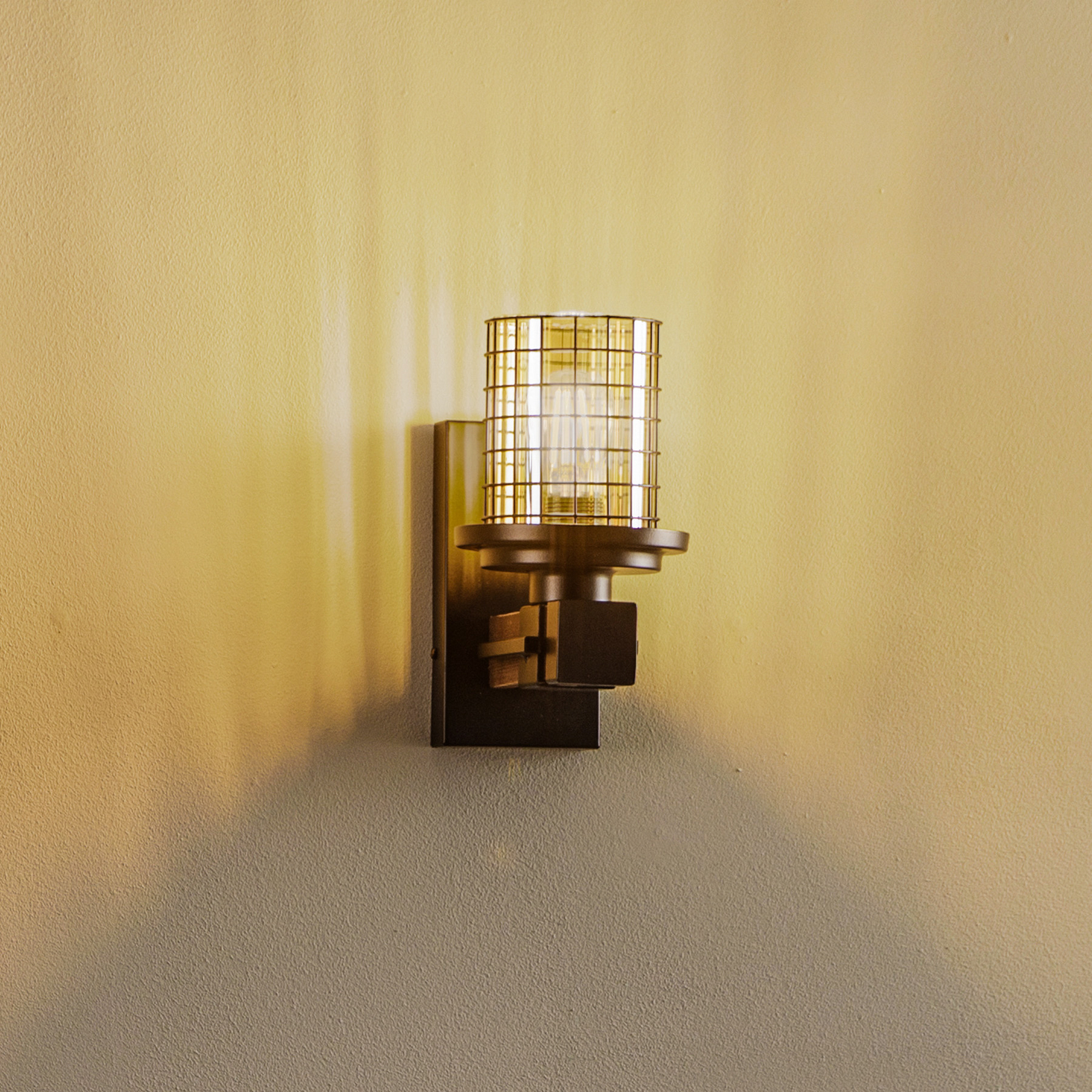 AP-4216-1E aplique uma lâmpada de parede com vidro e sombra de treliça