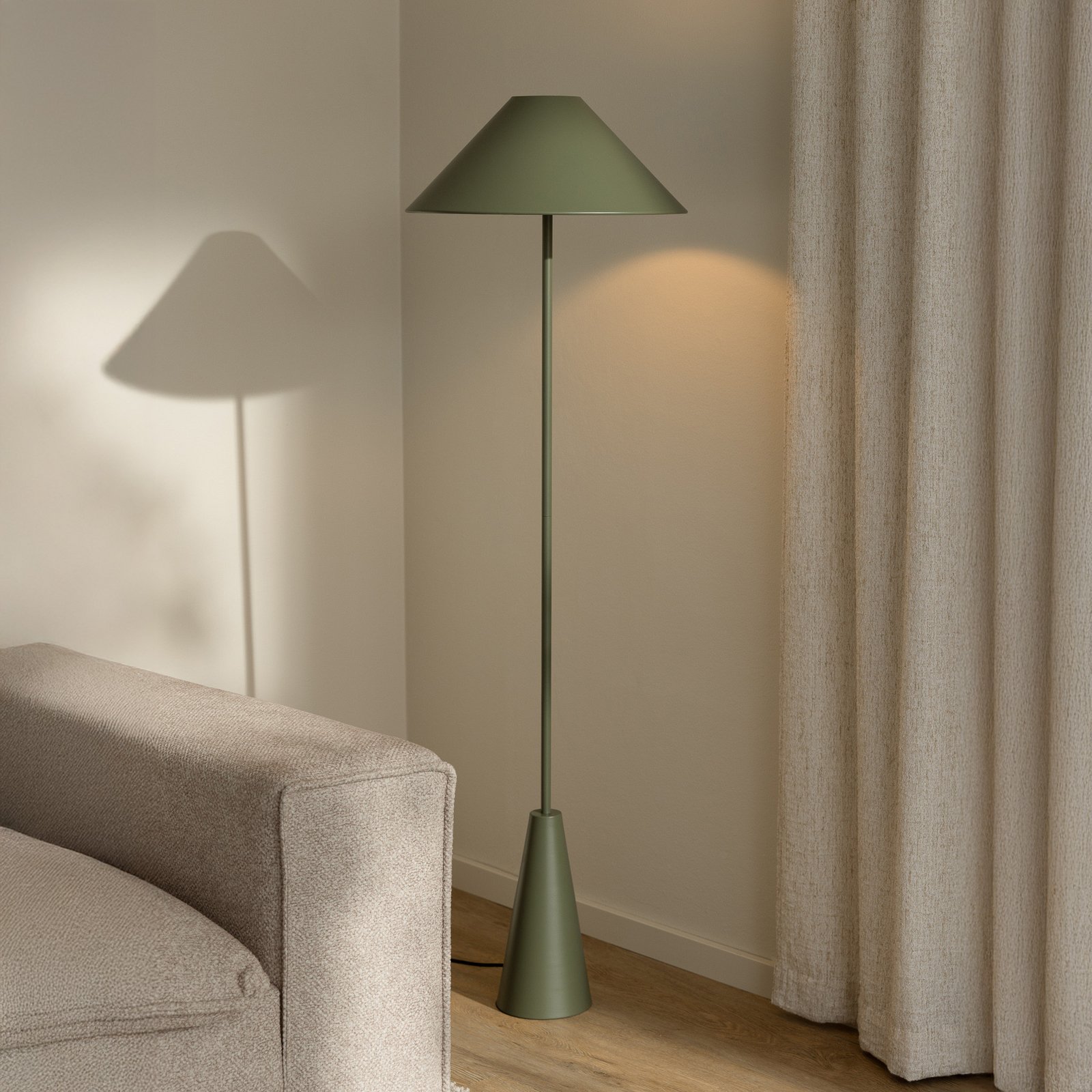 Globen Lighting Lampe sur Pied Cannes, vert, métal, 140 cm
