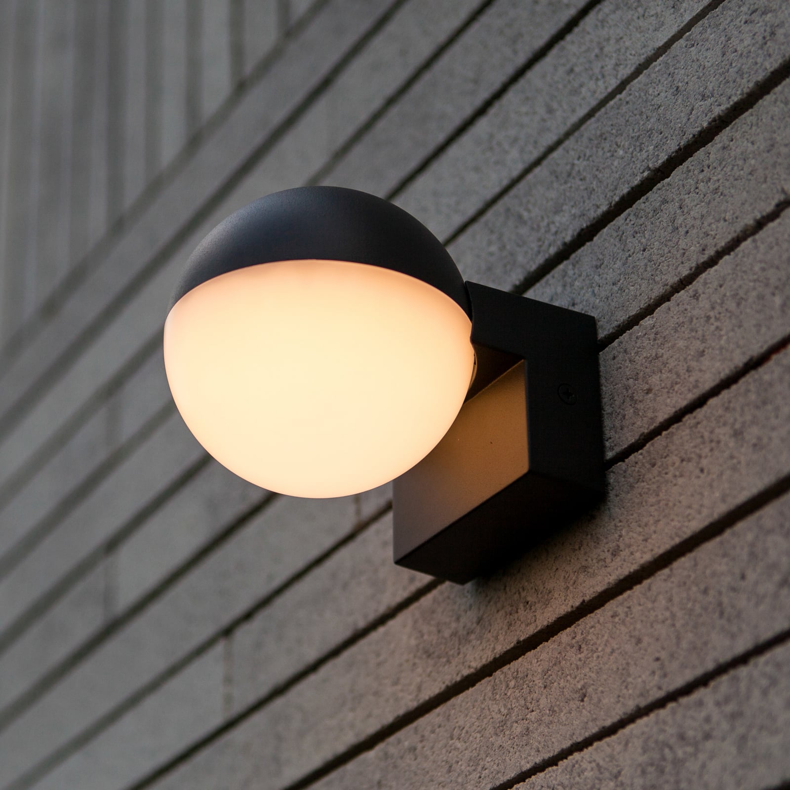 LED-välisvalgusti LOOMA, tumehall, Ø 10 cm, metall, IP54