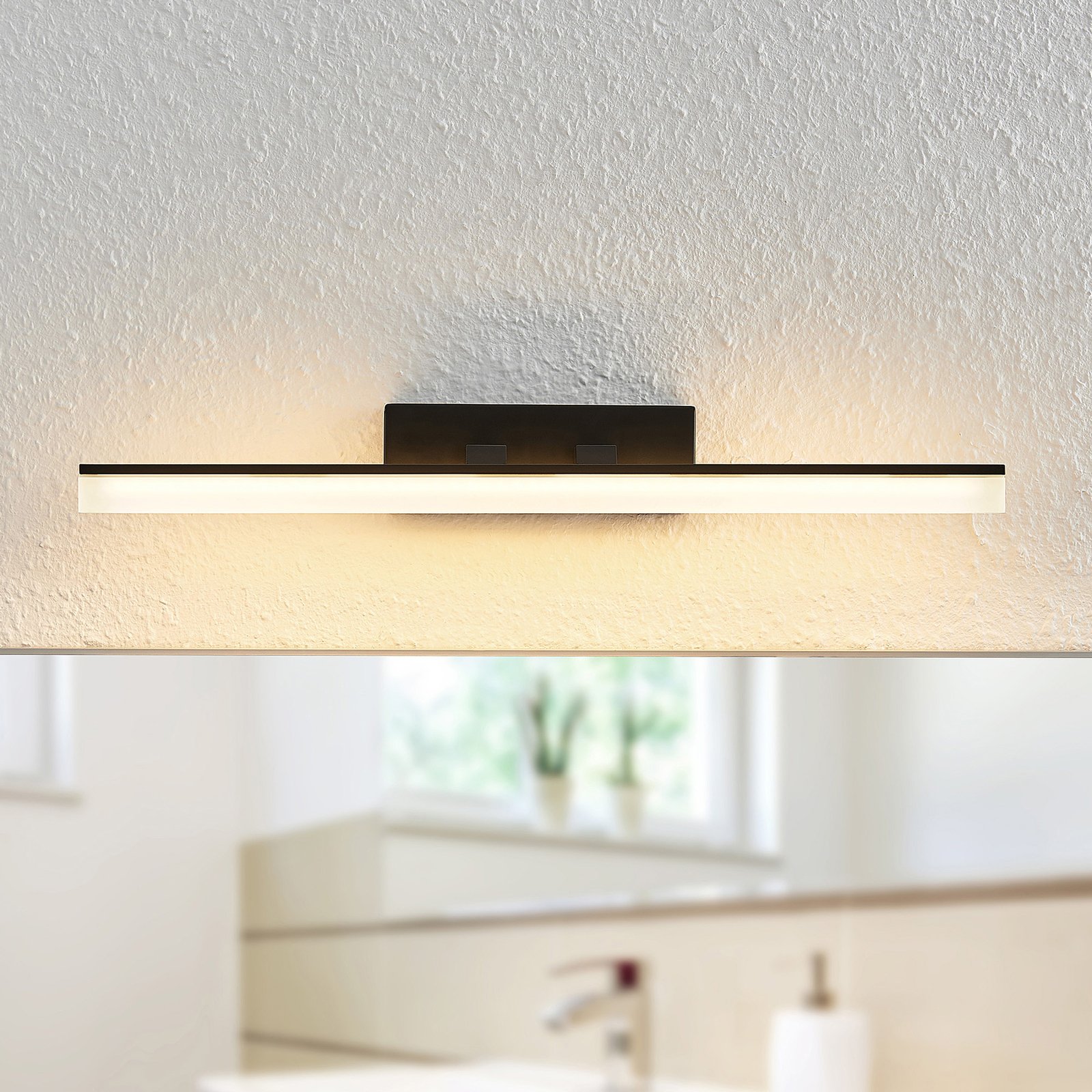 Lisana LEDAplique de Pared IP44 L46 Black - Lucande