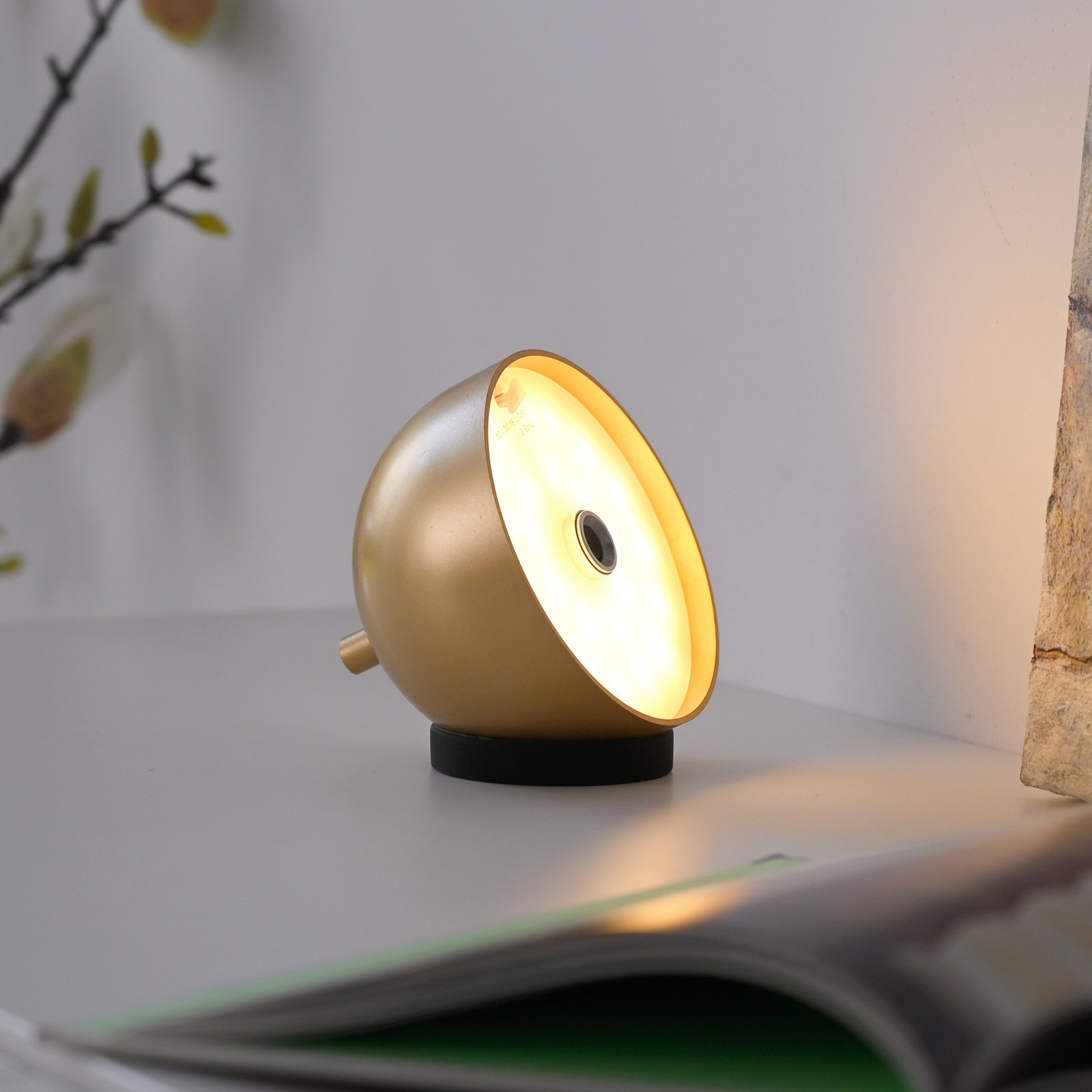 Schöner Wohnen LED-akkukäyttöinen pöytälamppu Bellies, kullanvärinen, IP54 Schöner Wohnen LED-akkukäyttöinen pöytälamppu Bellies, kullanvärinen, IP54