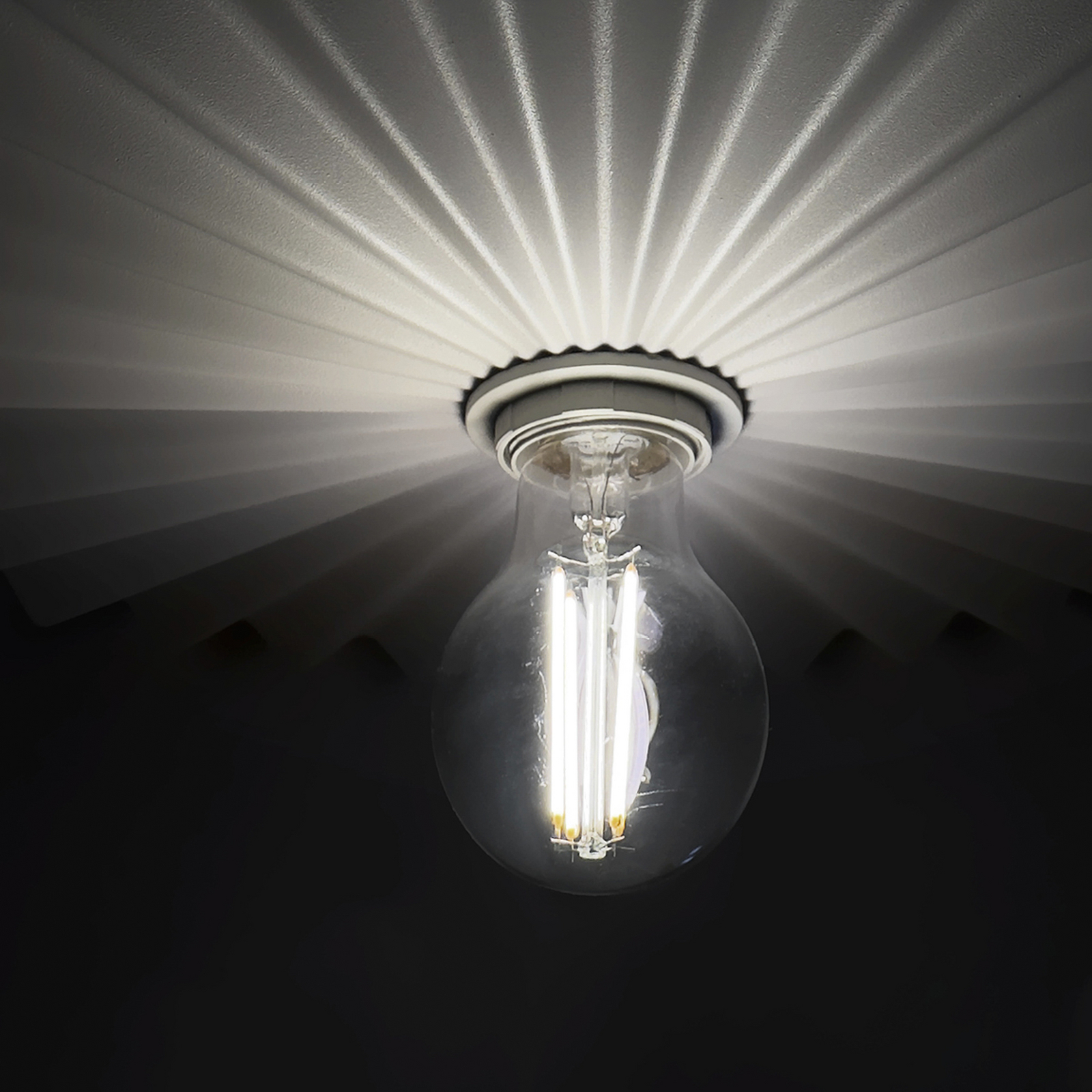 Κρεμαστό φωτιστικό Doge_P, λευκό, μέταλλο, Ø 39 cm, E27