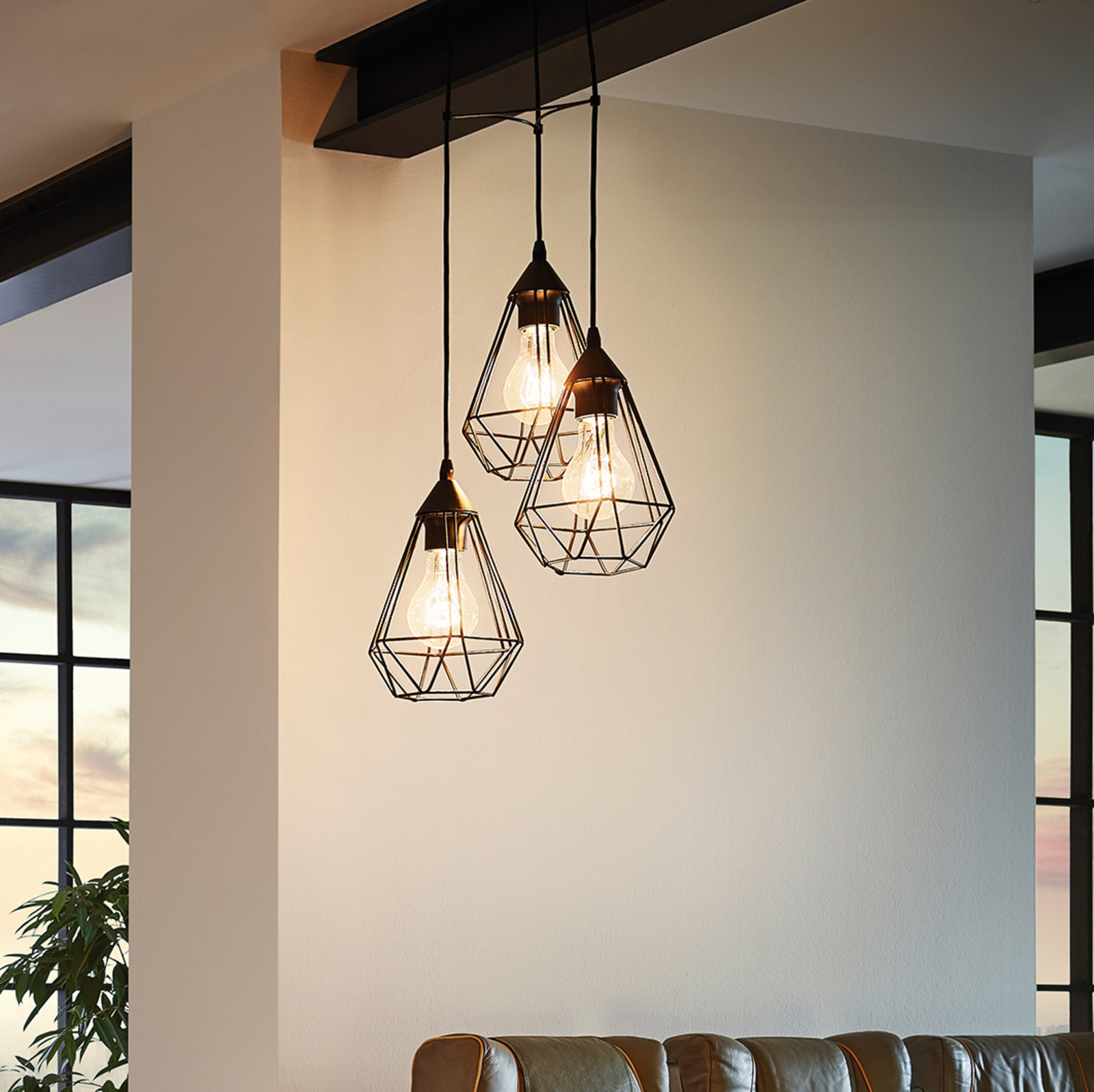EGLO 3-bulb vintage pendant light Tarbes in black, for Living / Dining Room, metal, E27, 60 W, energy efficiency: A++