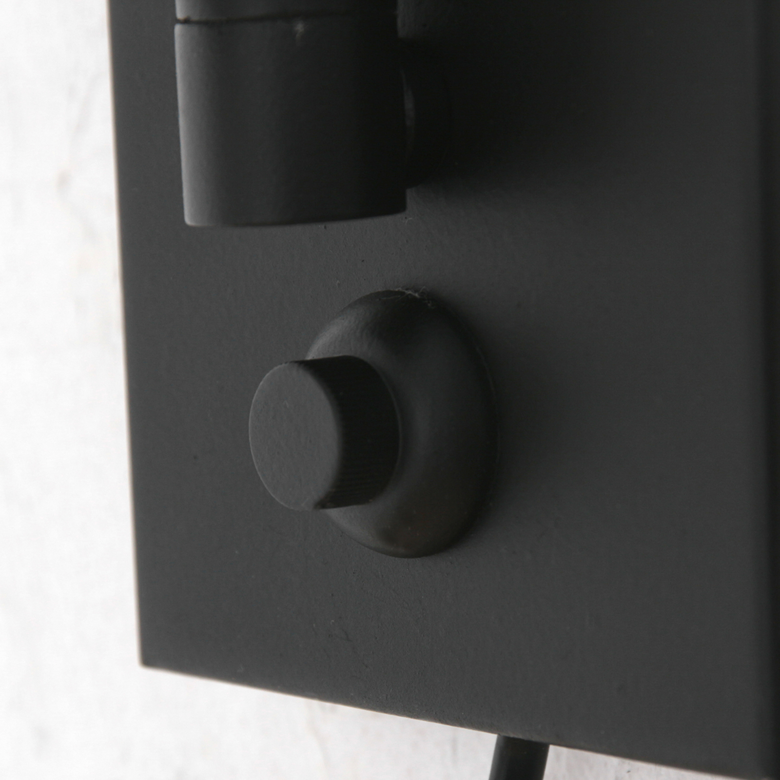 Aplică de perete Prestige Chic negru/maro, proiecție 90 cm, plută