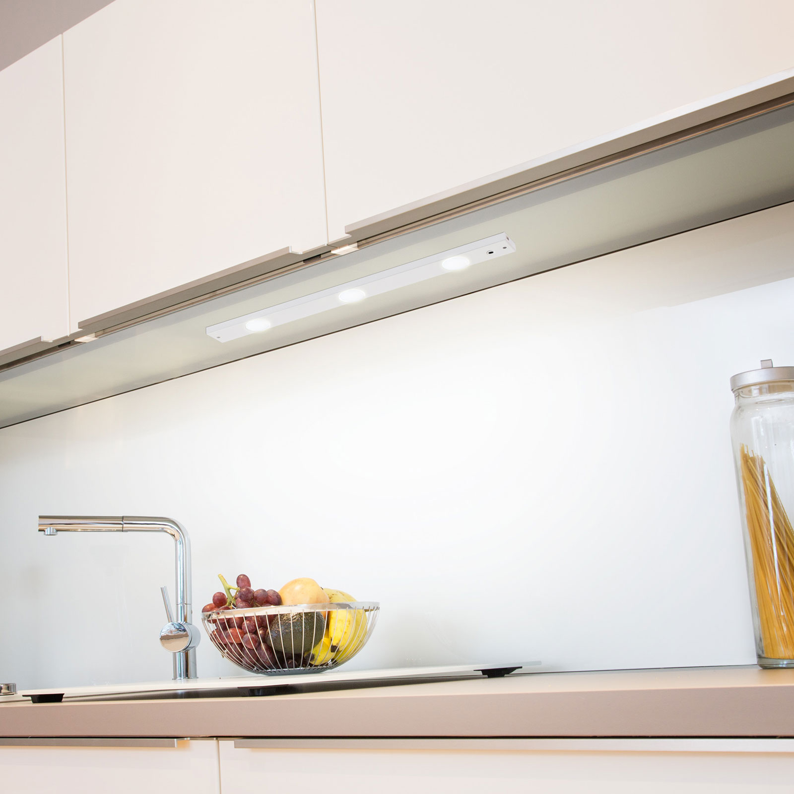 BRILONER LED Druklicht Met Timer – Zelfklevende Onderkastverlichting Voor Keuken Of Kast – Zwart