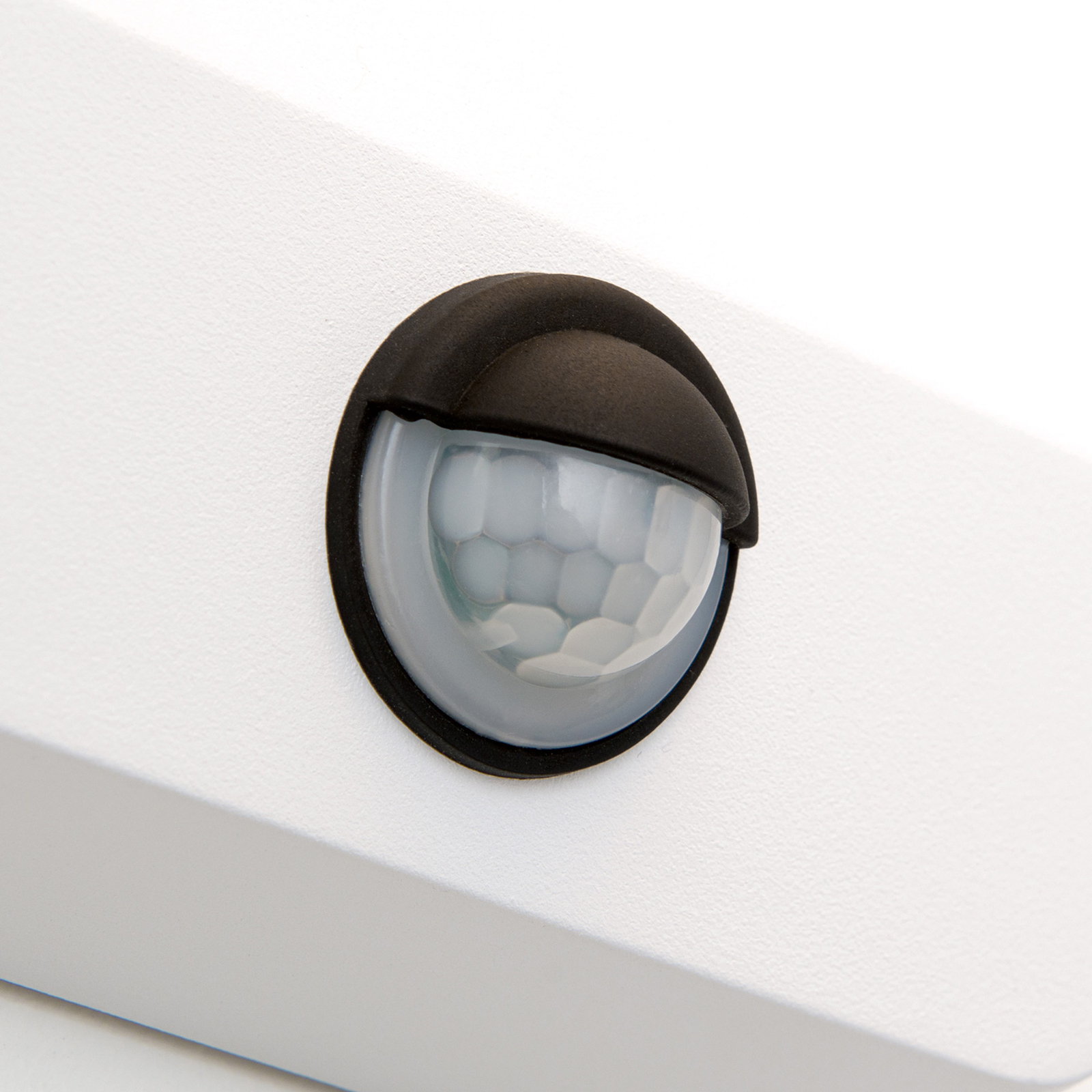 Utendørs LED-vegglampe Hendryk med sensor, hvit