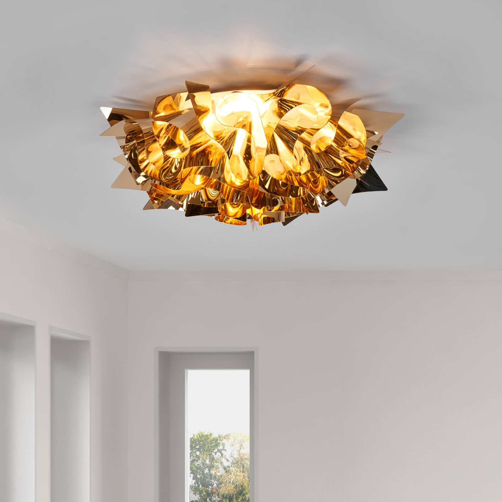 Slamp Veli Medium – design-taklampe, Ø 53 cm, gull