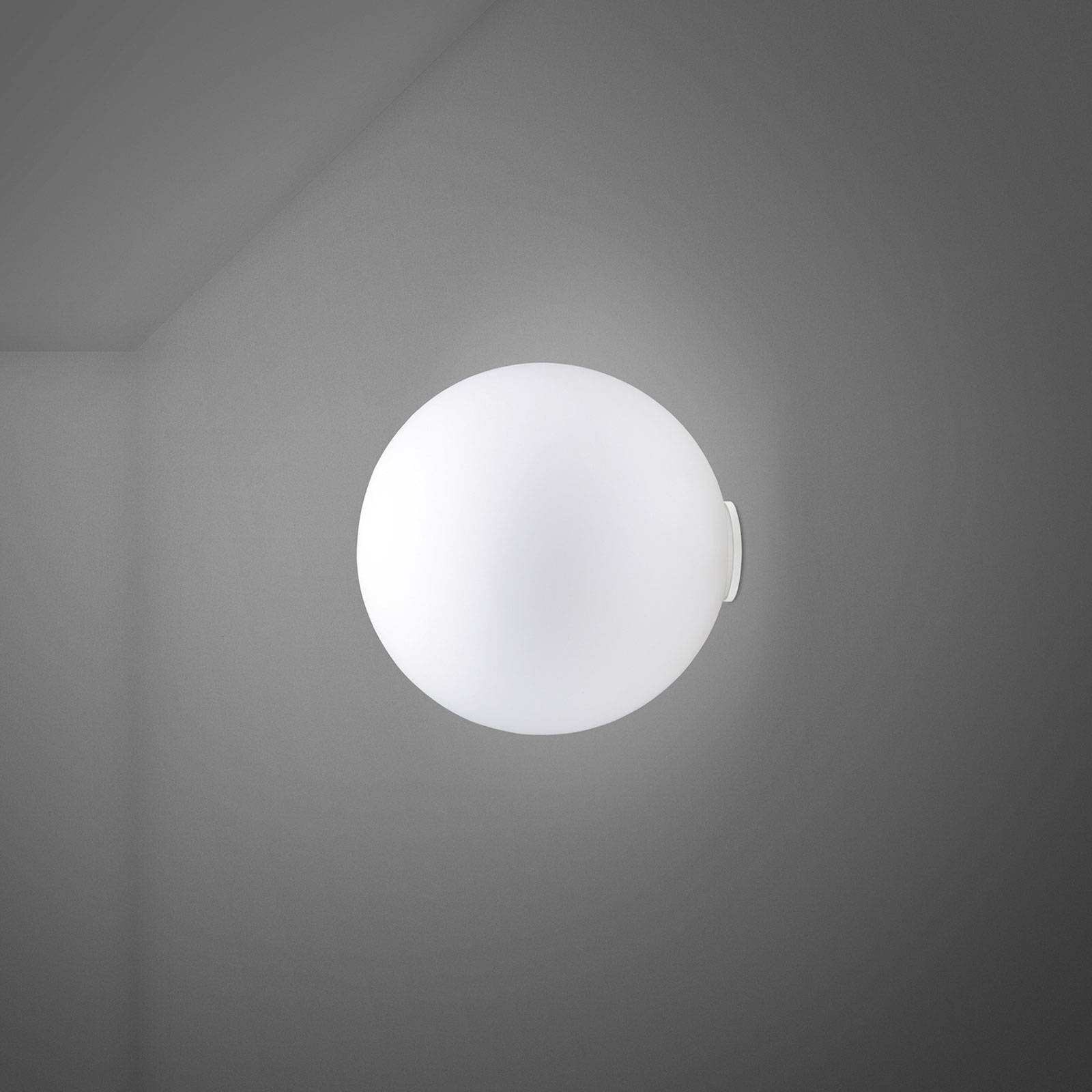 Fabbian Lumi Sfera glass wall light, Ø 20 cm, for Living / Dining Room, glass, plastic, G9, 60 W, energy efficiency: A++