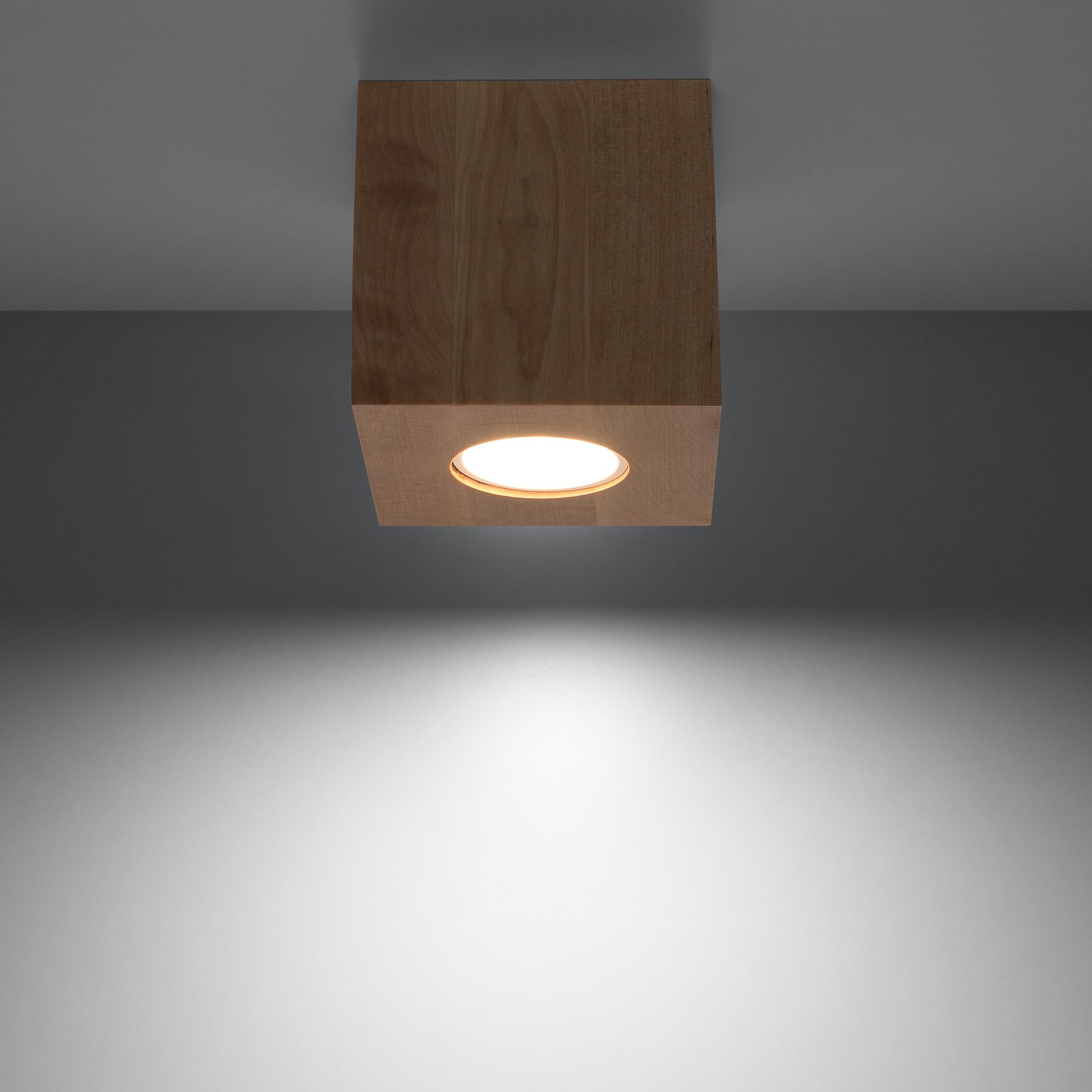 Plafondlamp Ara als kubus van hout