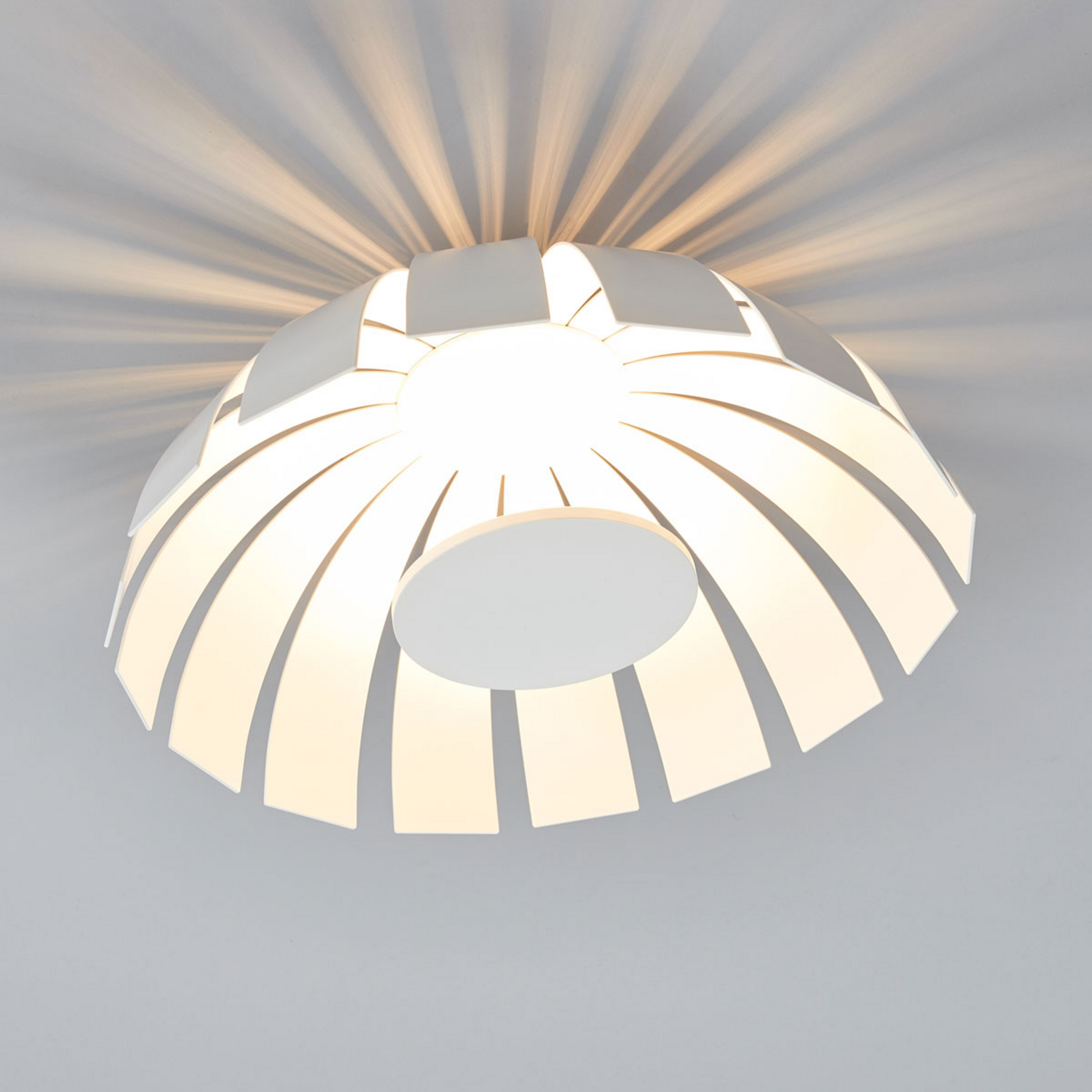 Hvid LED designer-loftslampe Loto, 33 cm