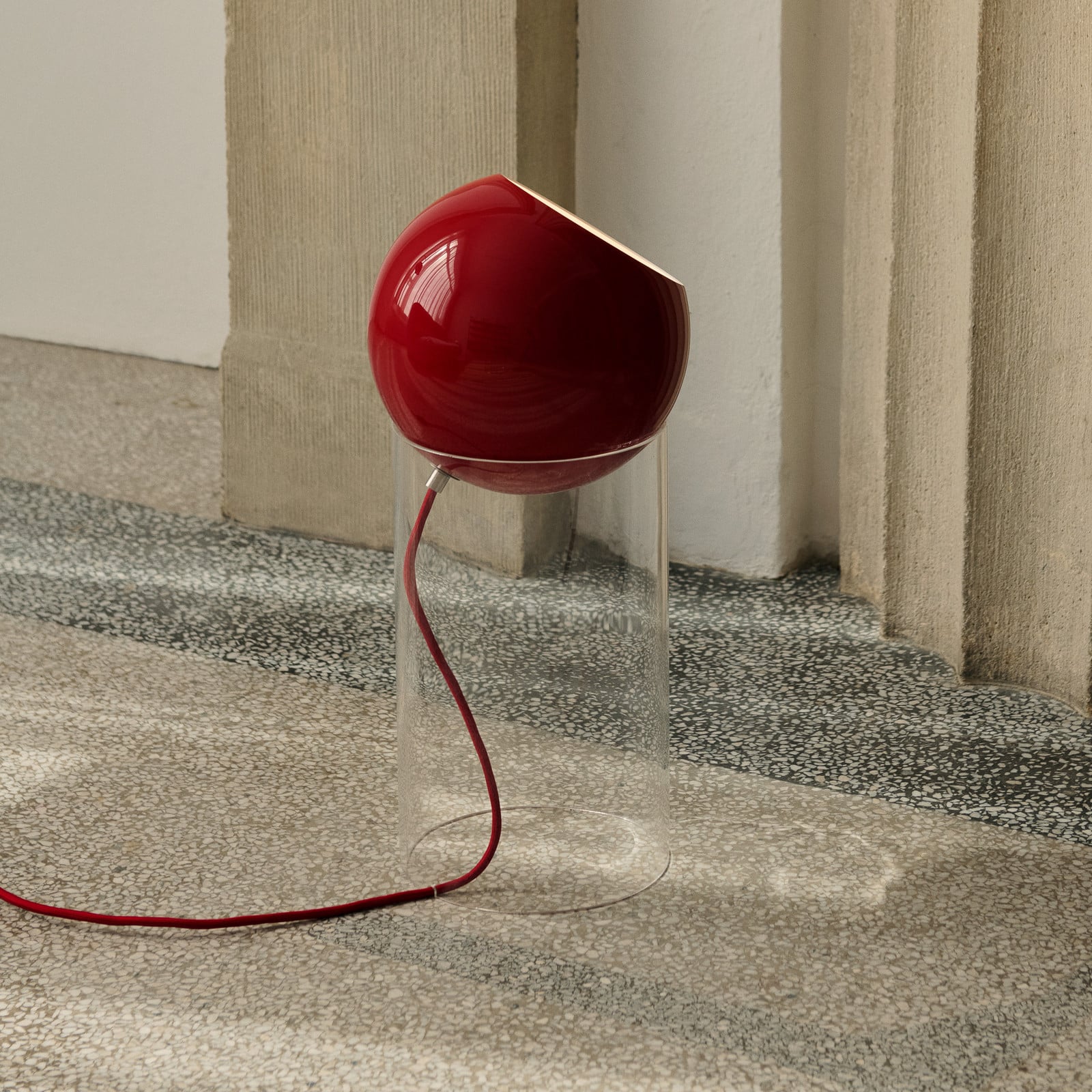 Topan VP14 Gulvlampe cinnoberrød E27 &Tradition - Stue - Design - Aluminium - Med én lyskilde