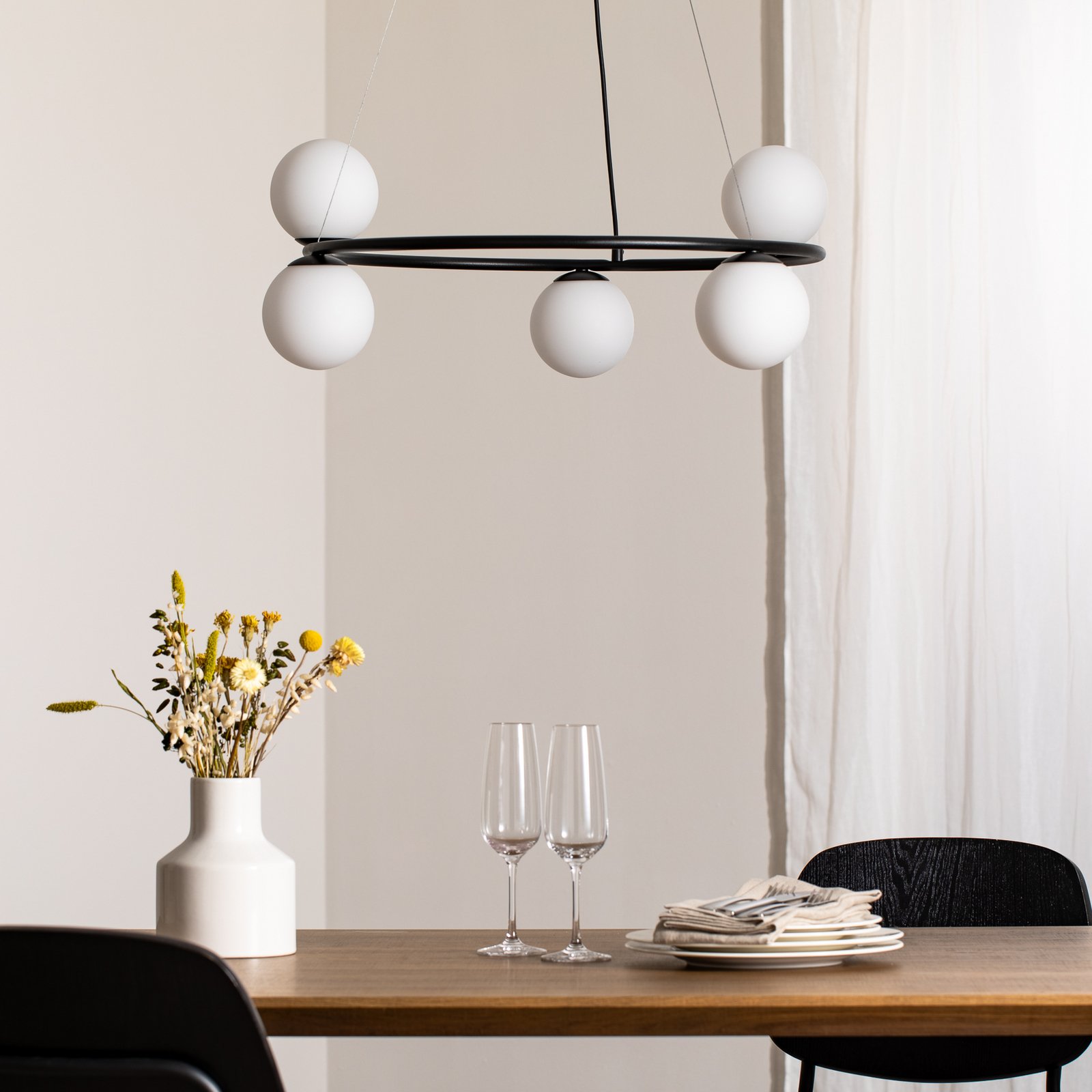 Gama pendant light, 5-bulb, black