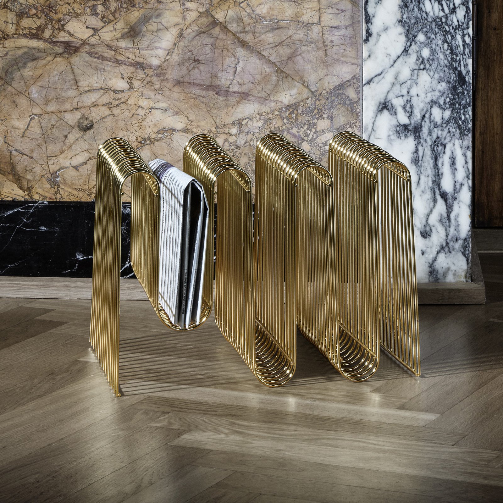 Curva Magazin-Halter Gold - AYTM