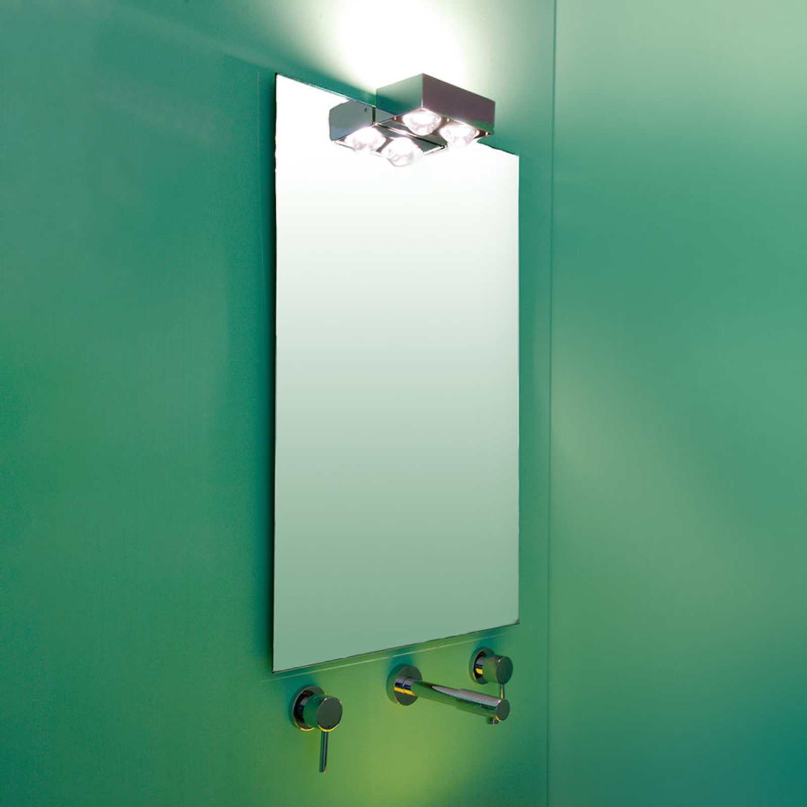 4 Linsen: die Wandleuchte Focus 150