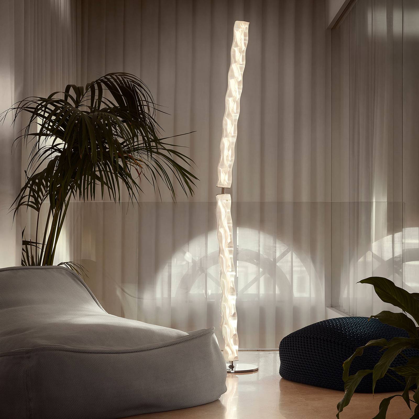 Slamp Hugo Floor lampadaire de designer LED prisme