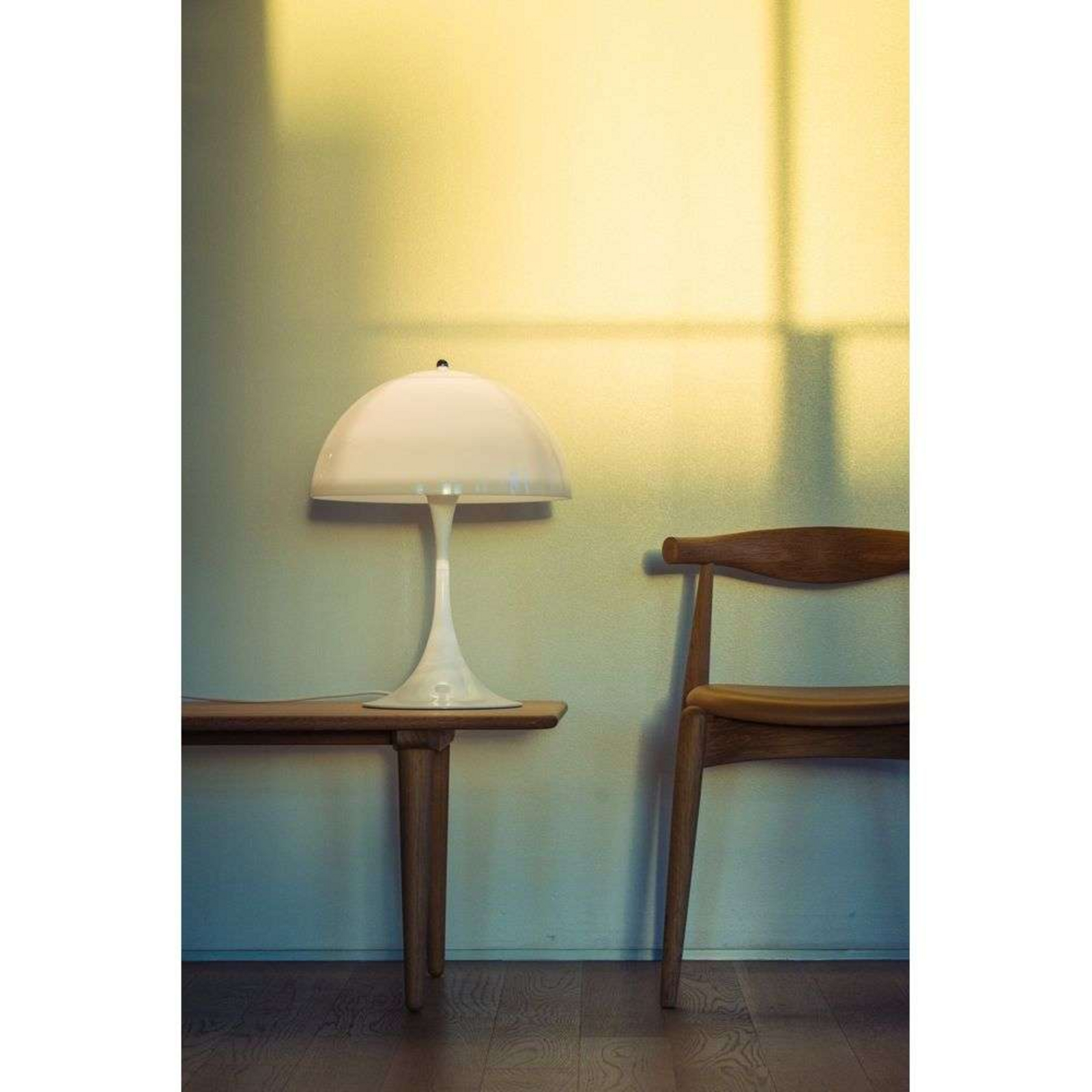 Panthella 400 Table Lamp White Opal - Louis Poulsen