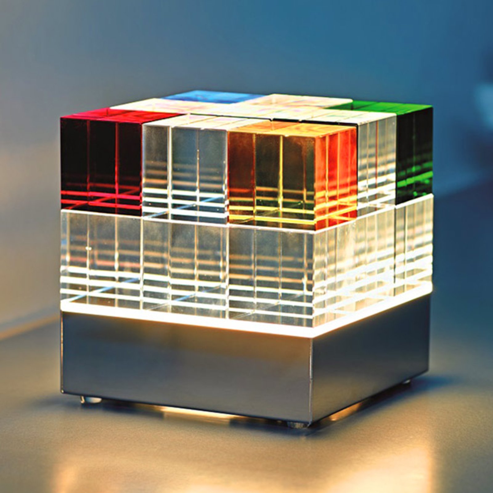 TECNOLUMEN Cubelight LED-bordslampa, färgad