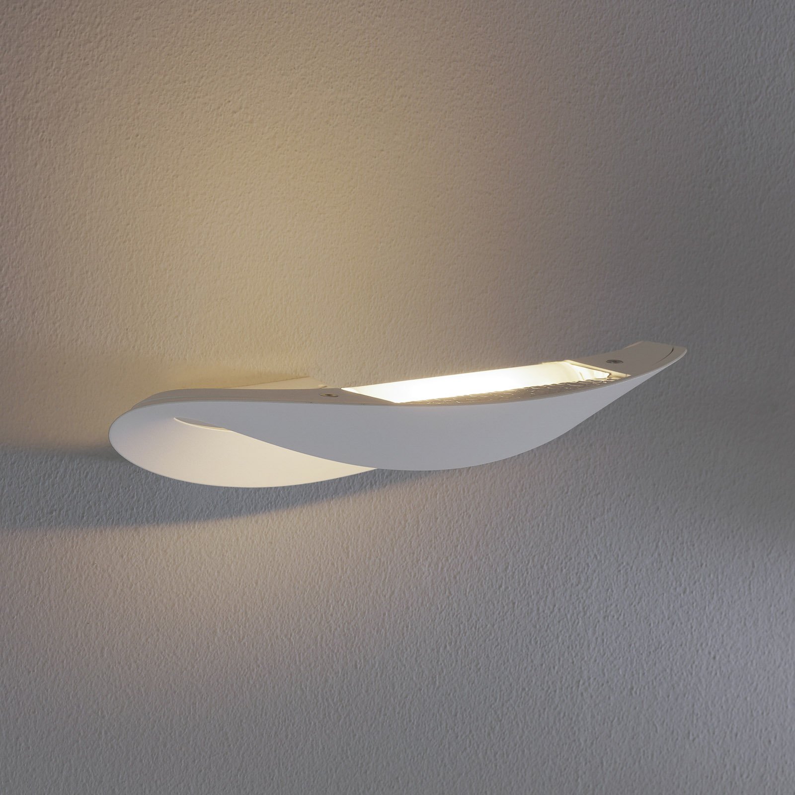 Designerska lampa ścienna Mesmeri, biała