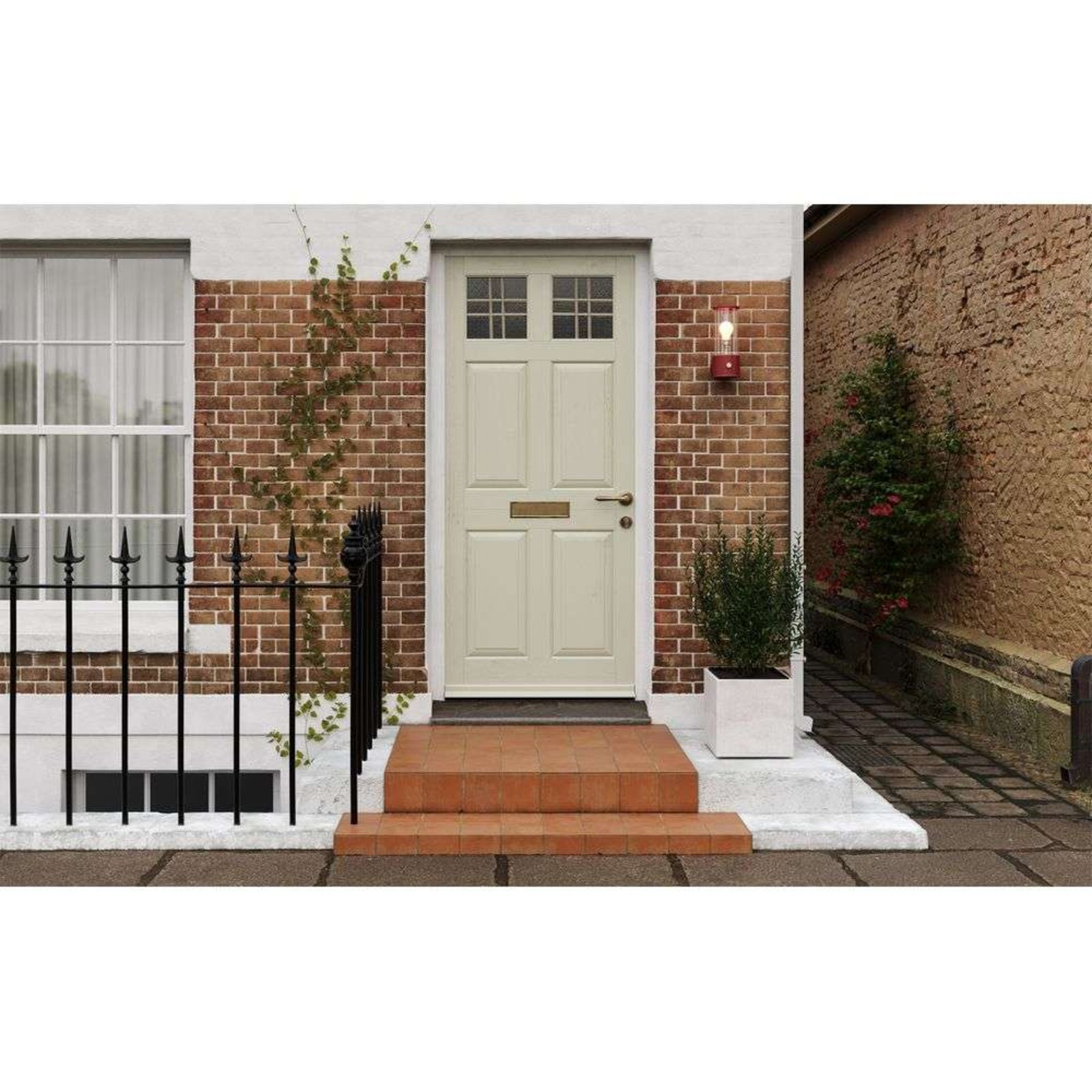 The Muse Lampa Ścienna Tala x Farrow & Ball Pomona Red - Tala