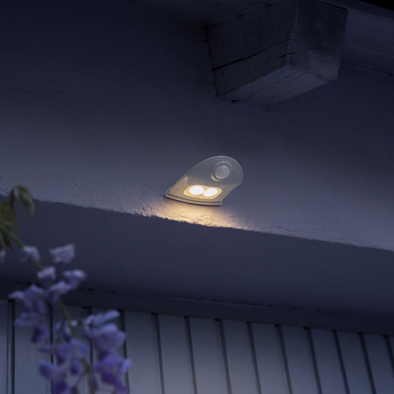 LEDVANCE LED външна стенна лампа Door Down, бяла