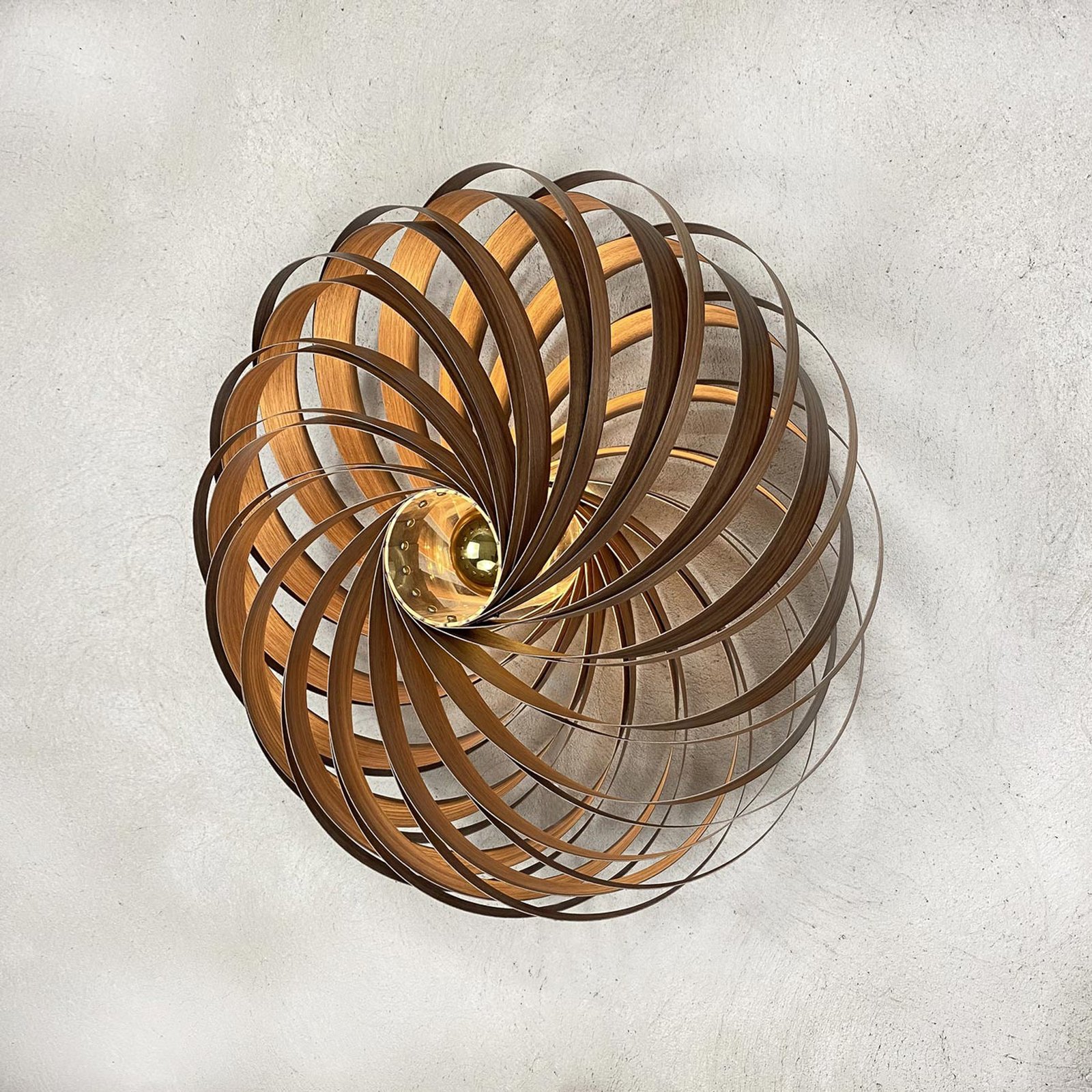 Gofurnit Veneria wall light, walnut, Ø 70 cm