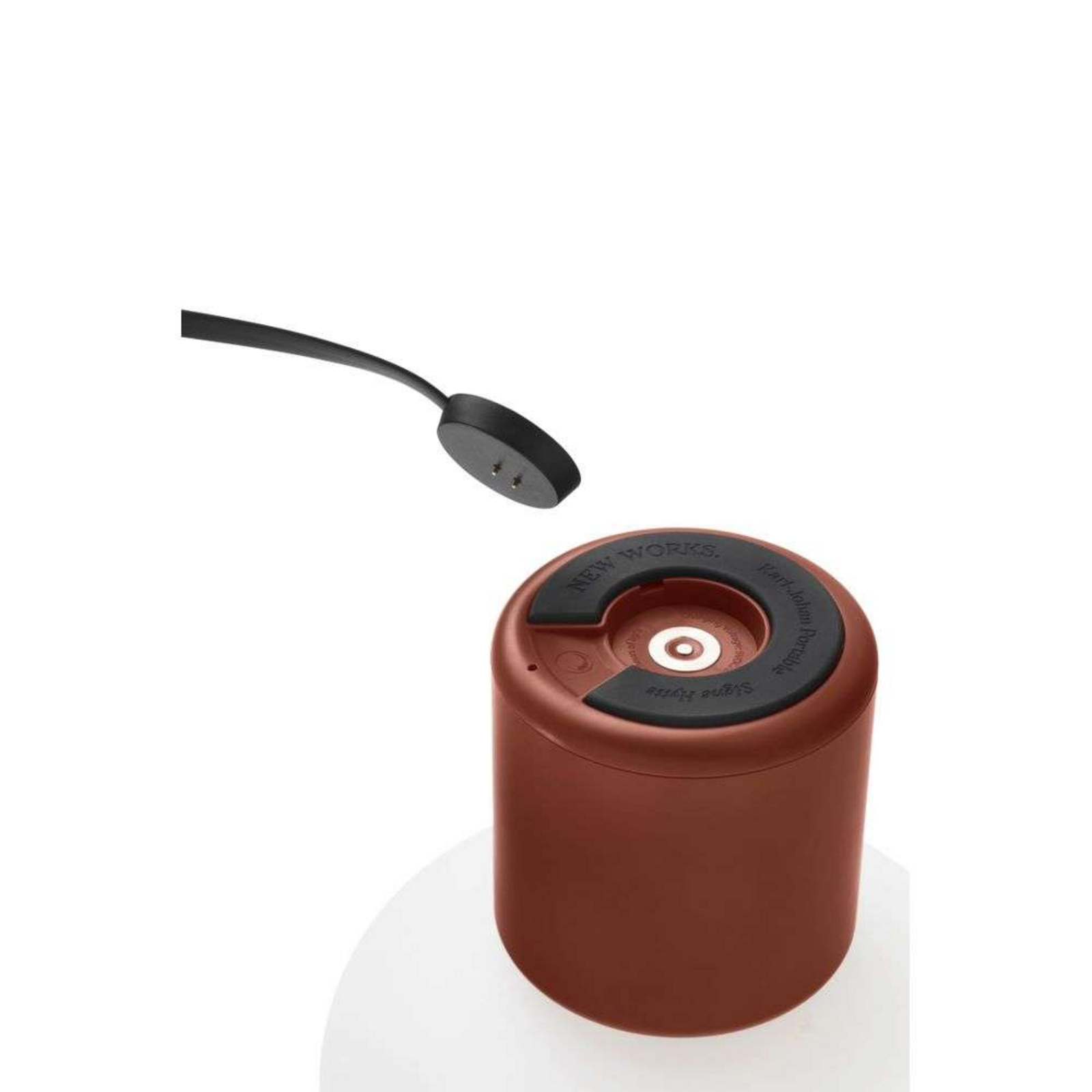 Karl-Johan Portable Lampă de Masă IP65 Earth Red - New Works