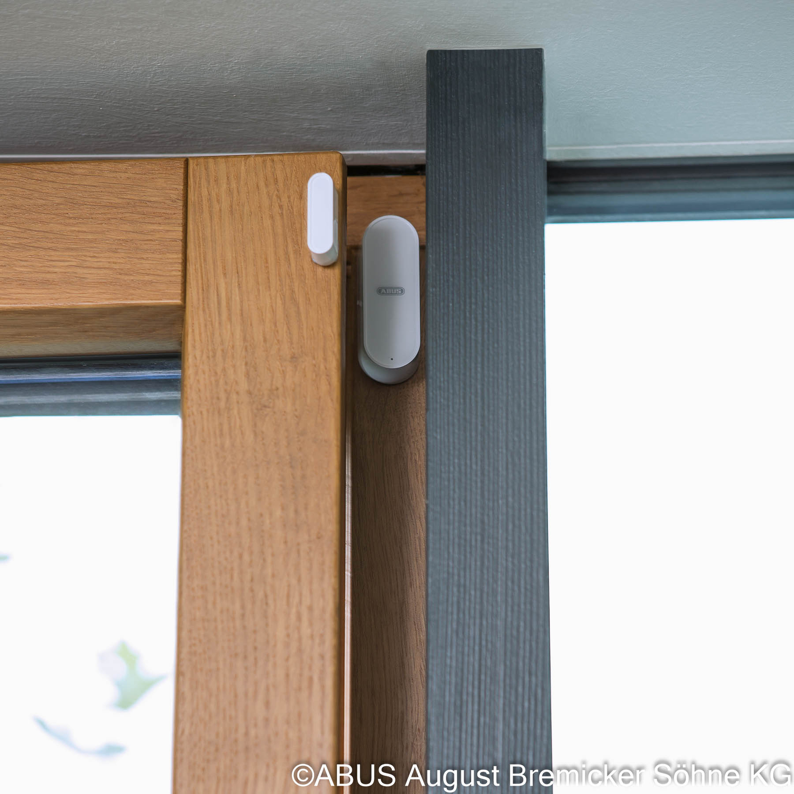 Bezprzewodowy kontakt drzwiowy/okienny Wav firmy ABUS