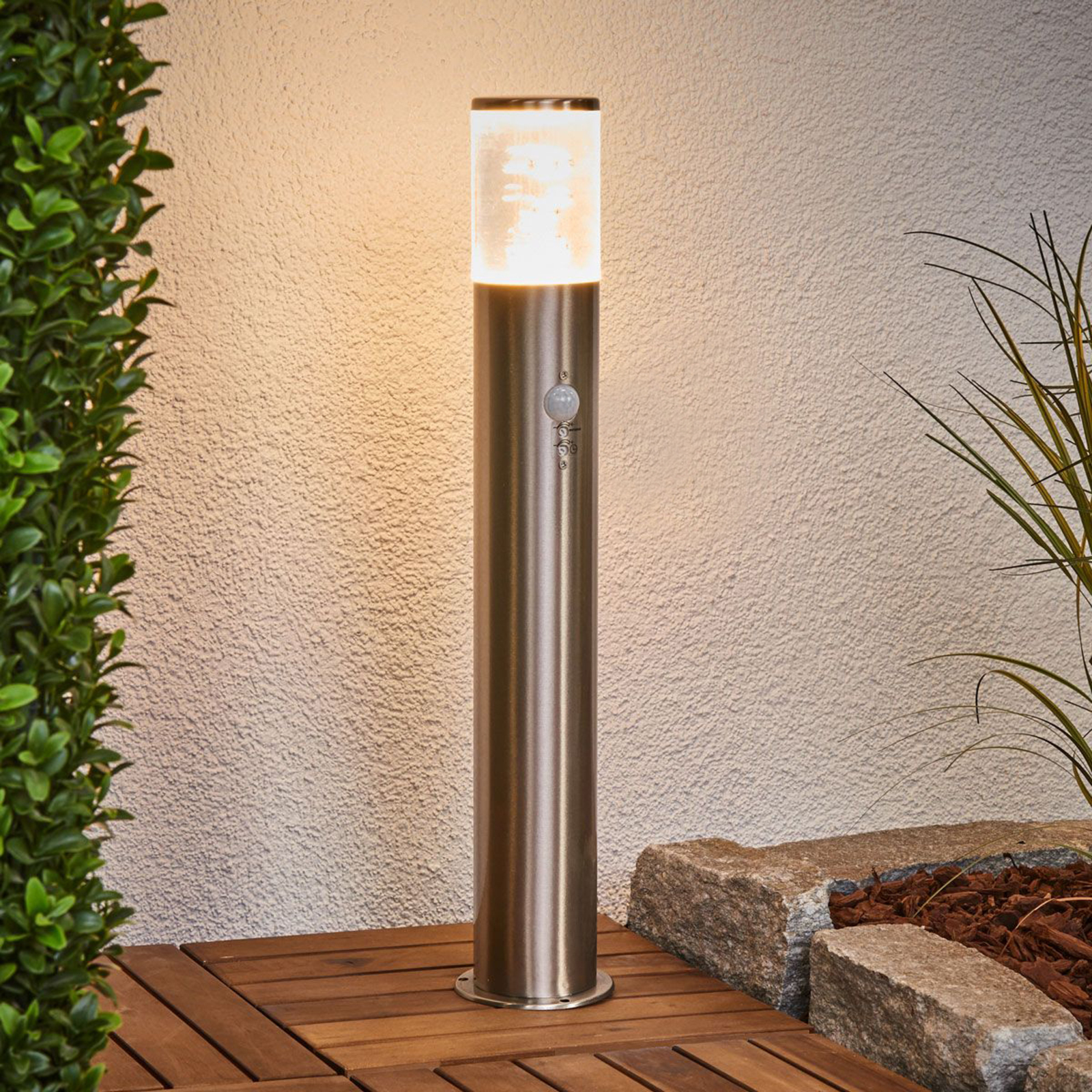 Sokkellamp Lillien met LED en bewegingssensor