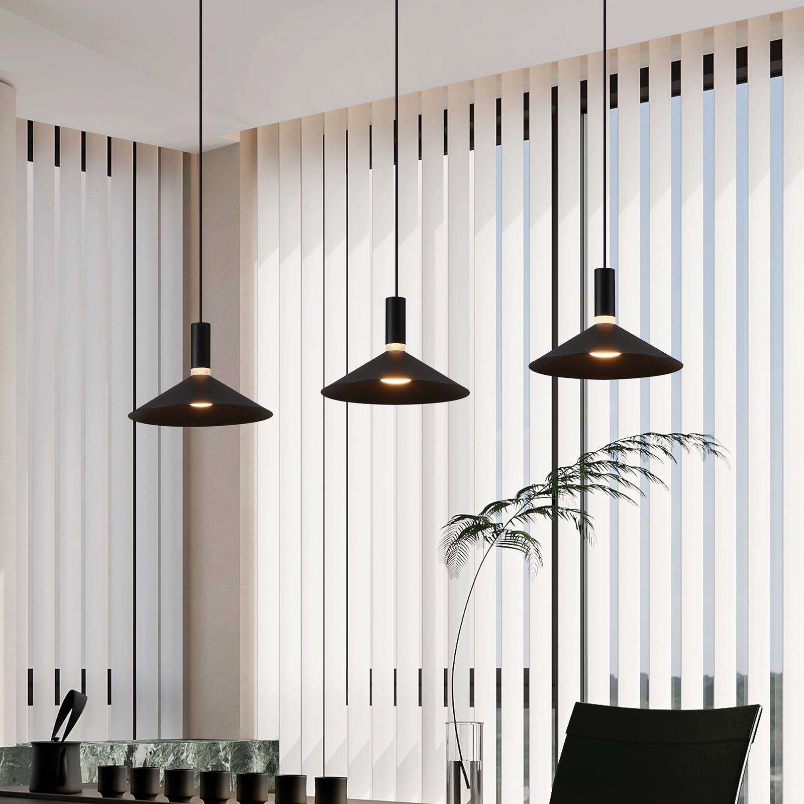 EGLO Suspension intelligente Conomavilla-Z, noire 92 cm à 3 lampes CCT RVB