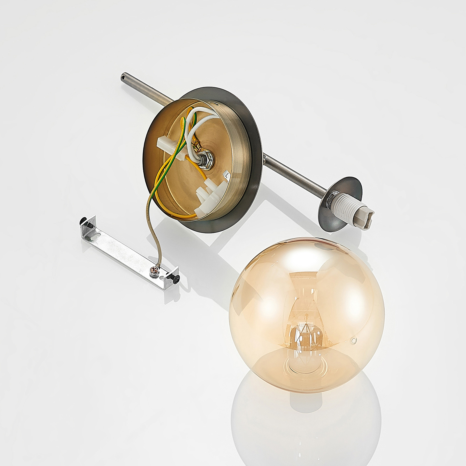 Lucande Wynona wandlamp, 1-lamps, oudmessing