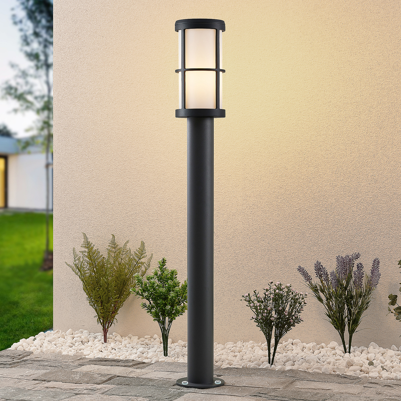 Lucande Kelini path light, 90 cm, dark grey, die-cast aluminium, plastic, E27, 18 W, energy efficiency: A++, H: 90 cm